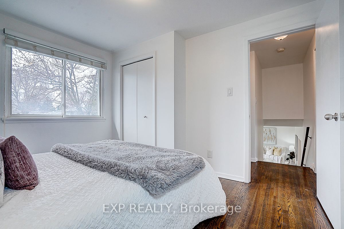 11 Tullamore Road Property Photo 30