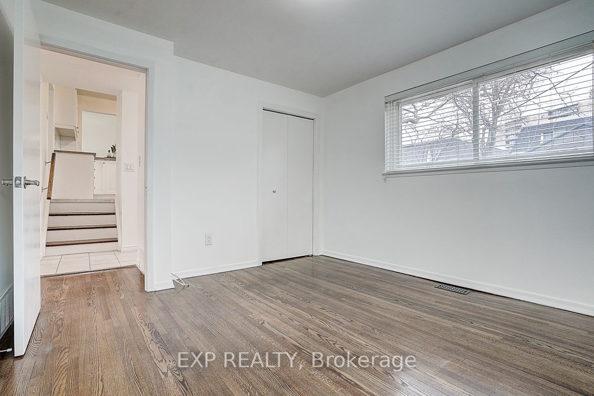 11 Tullamore Road Property Photo 36