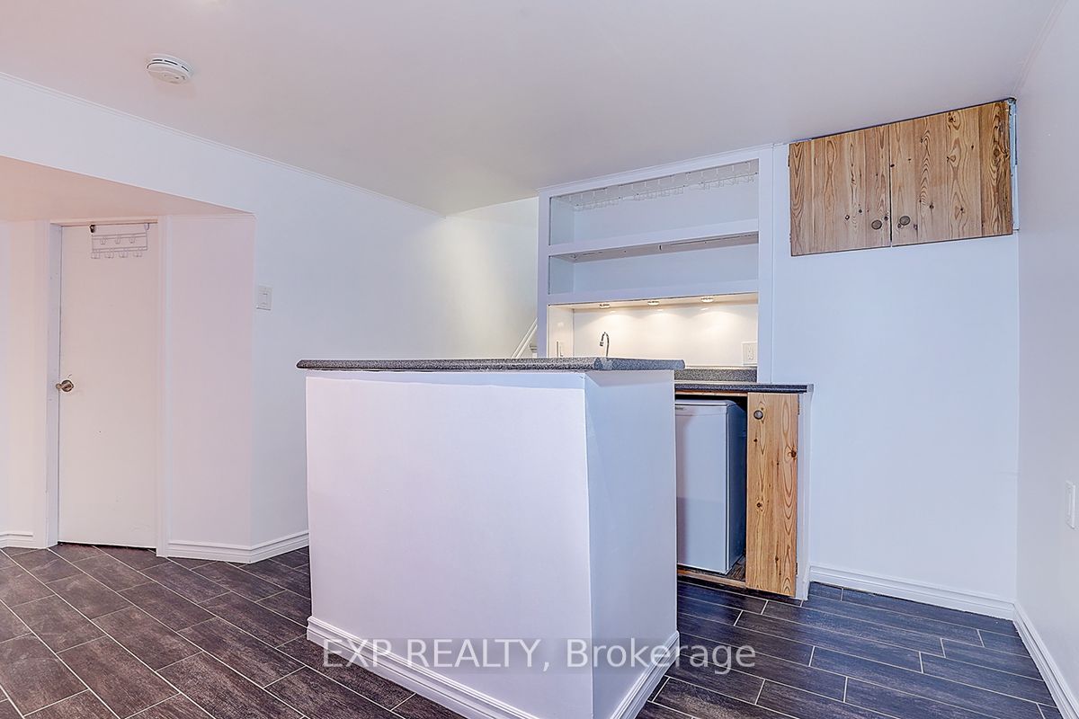11 Tullamore Road Property Photo 43