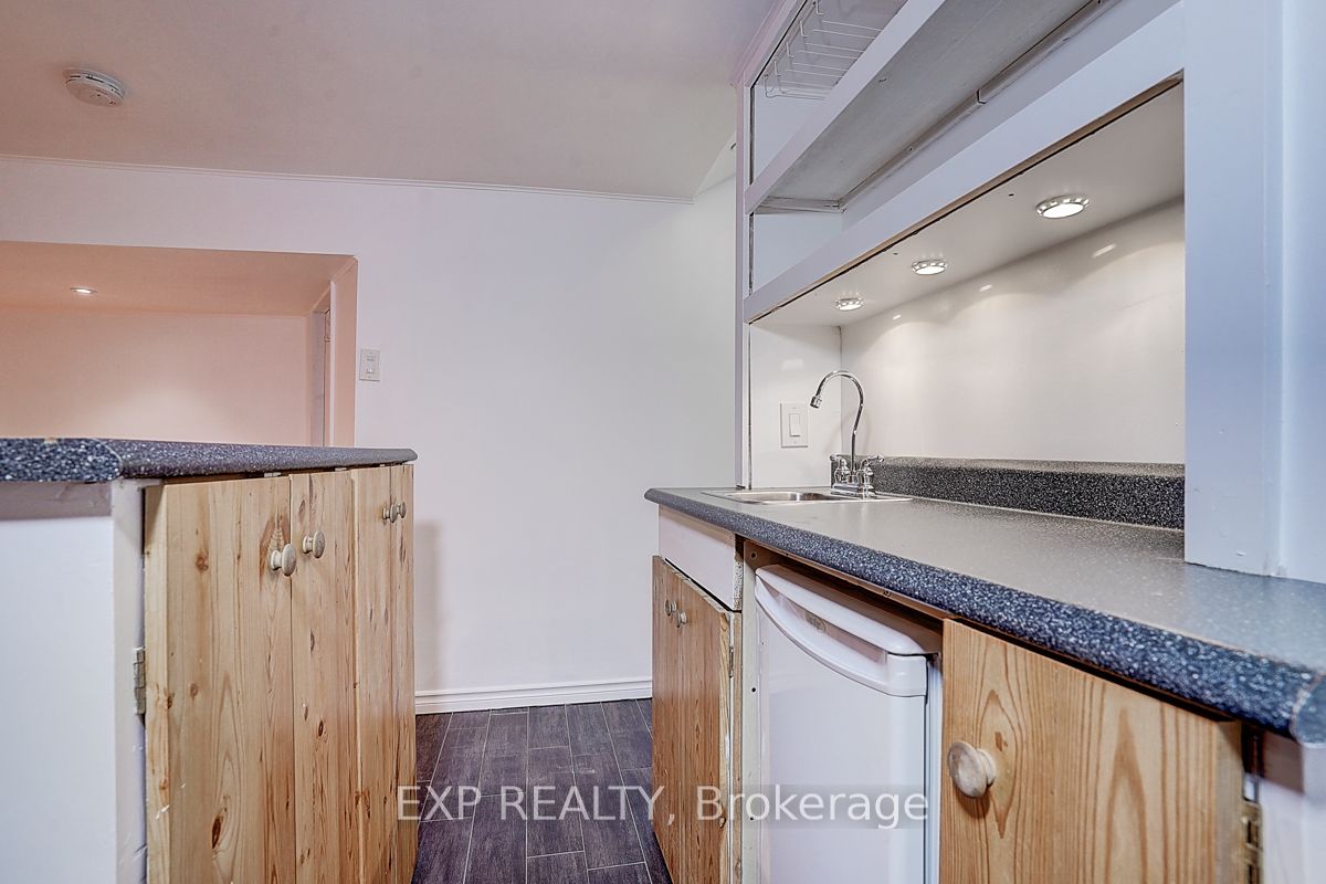 11 Tullamore Road Property Photo 44