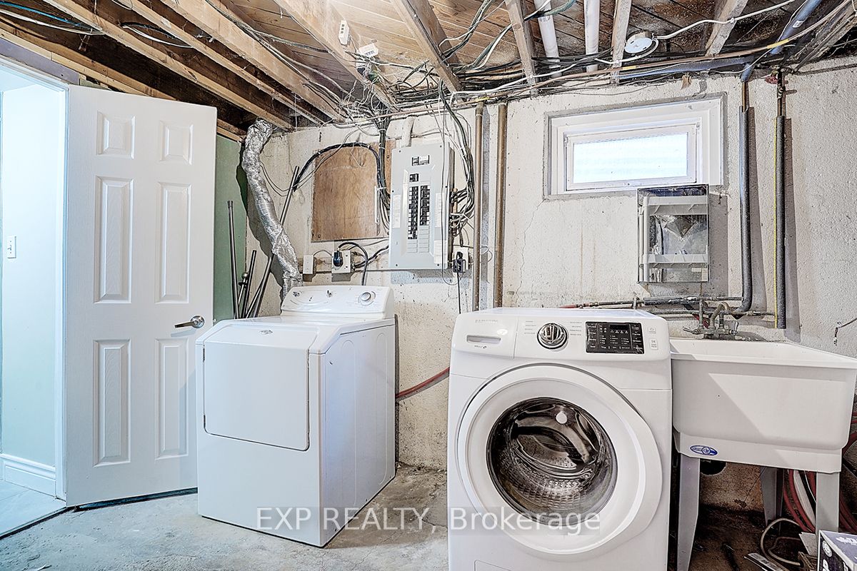 11 Tullamore Road Property Photo 46
