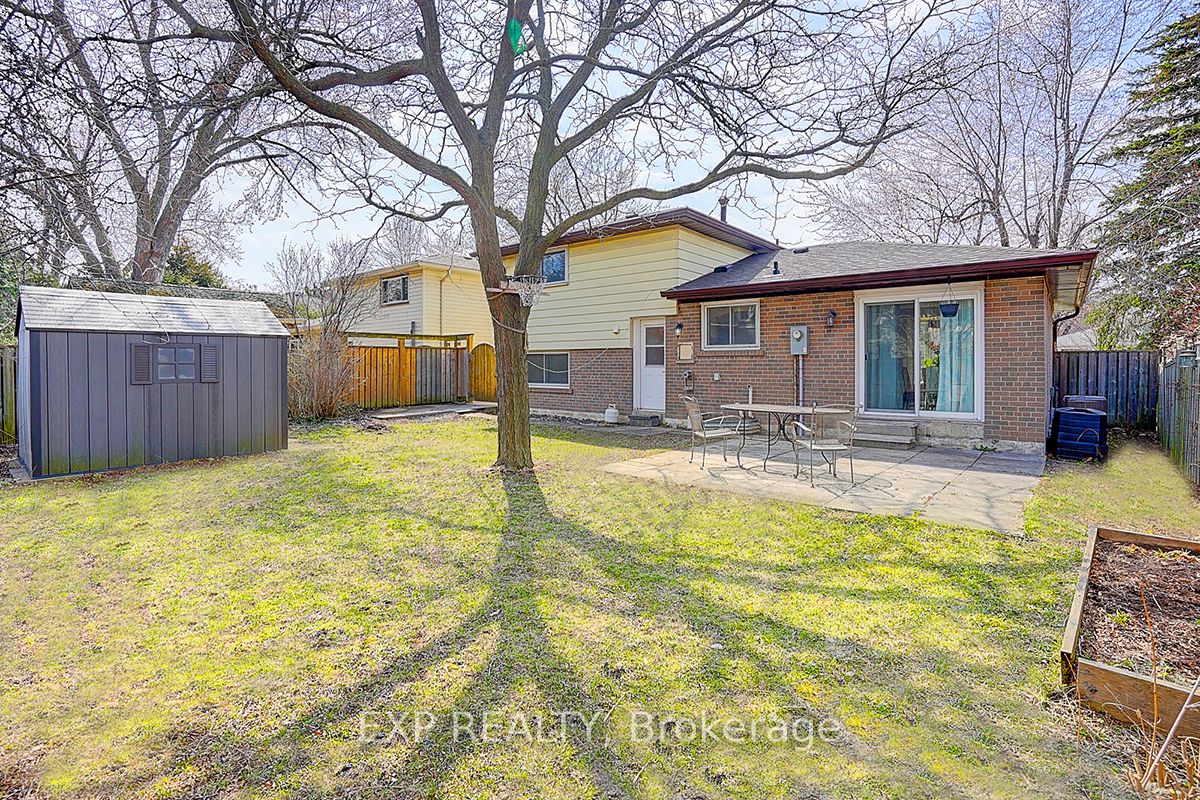 11 Tullamore Road Property Photo 47