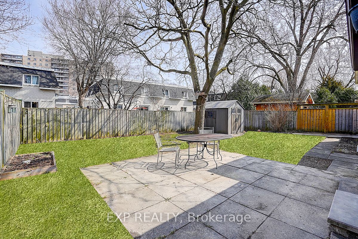 11 Tullamore Road Property Photo 48