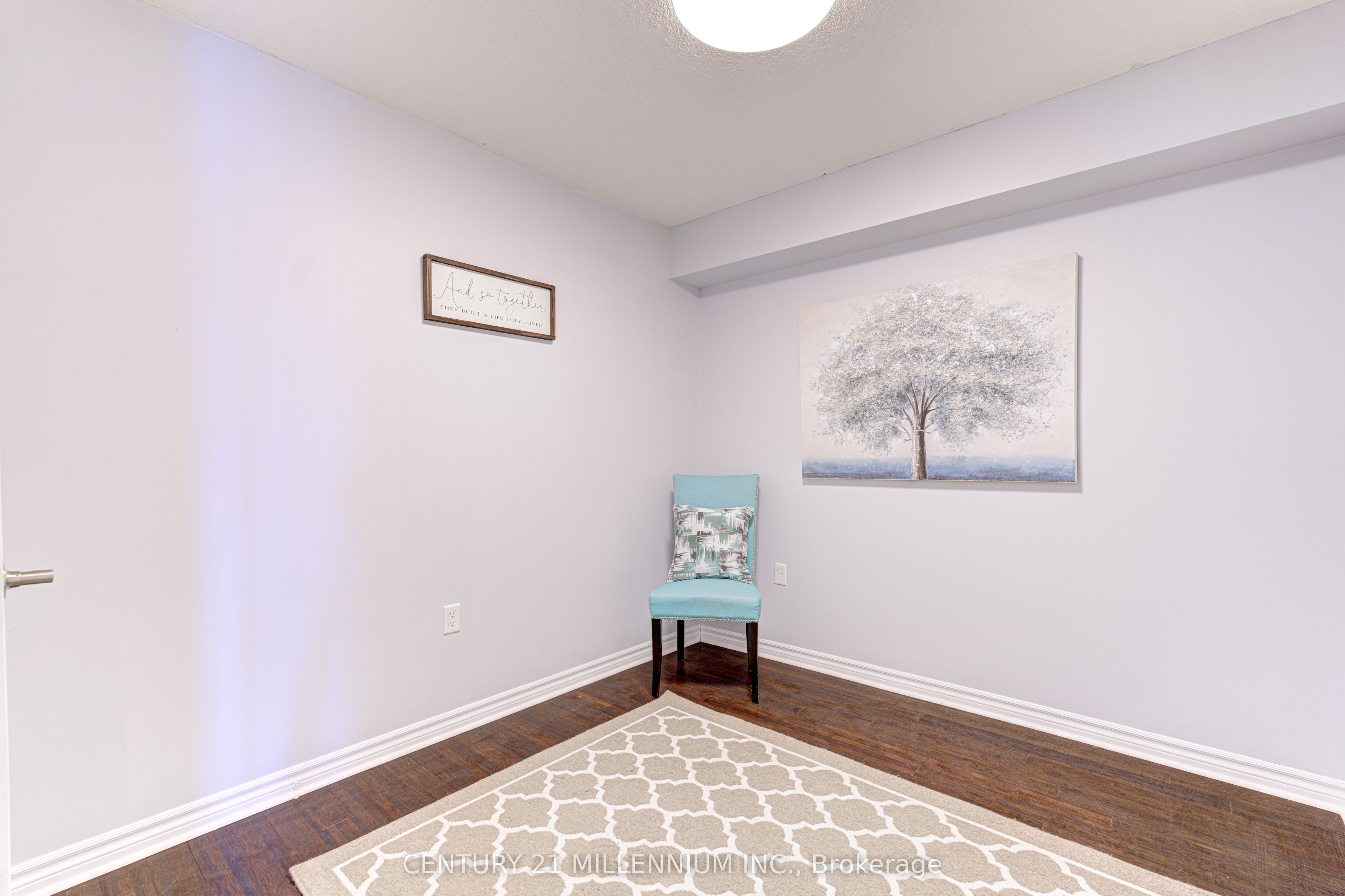 #407 - 1380 Main Street Property Photo 25
