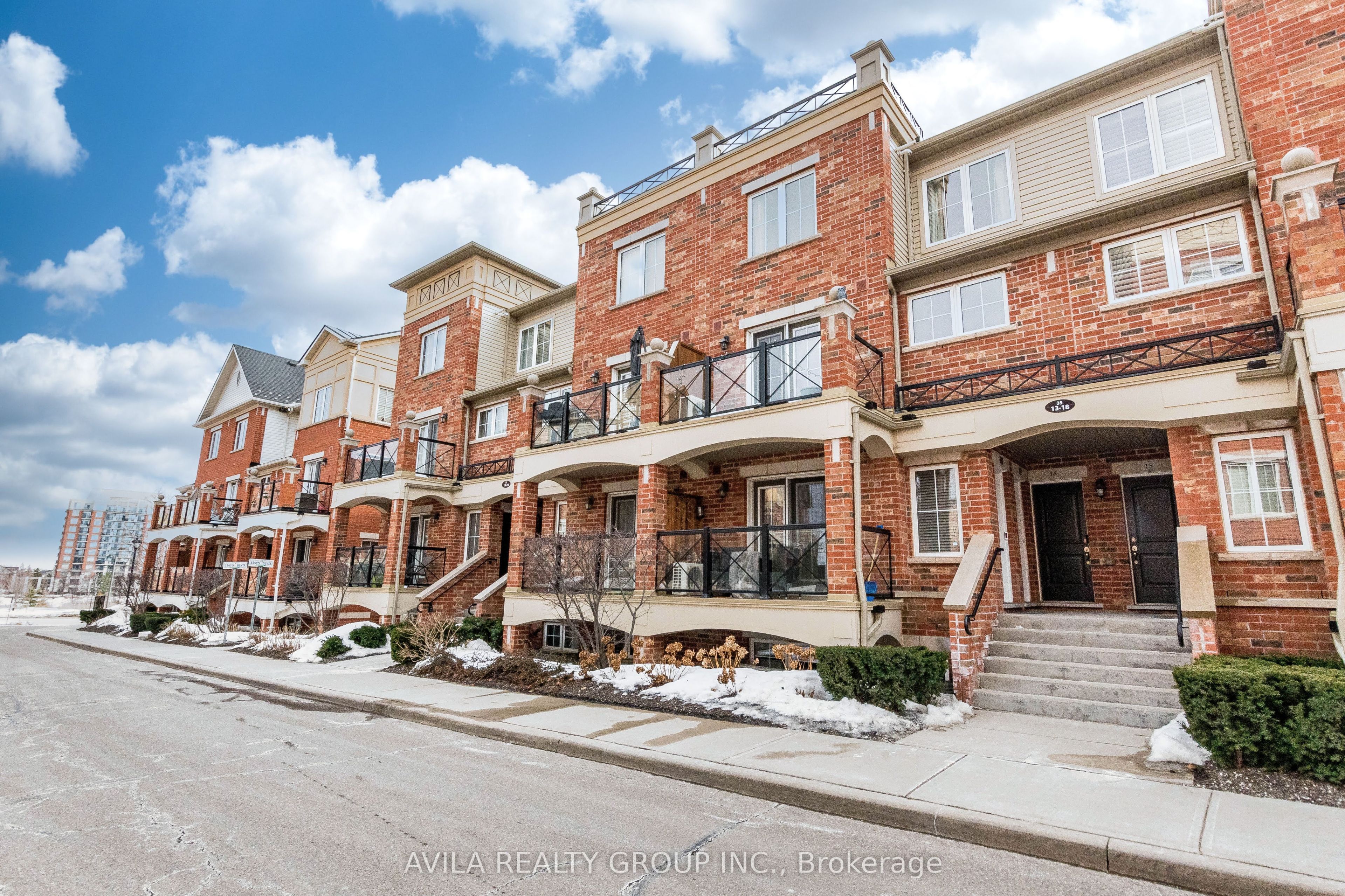 35 Hays Blvd Property Photo