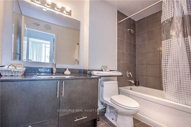 1900 Lake Shore Boulevard W 1704 Property Photo 7