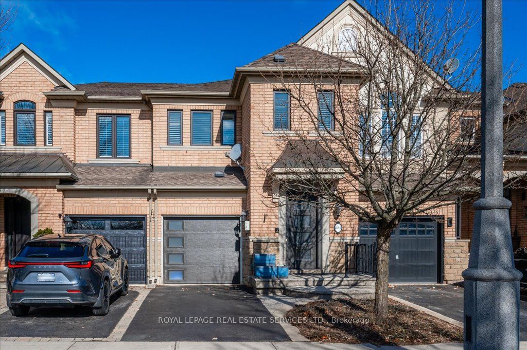 224 Tawny Crescent Property Photo