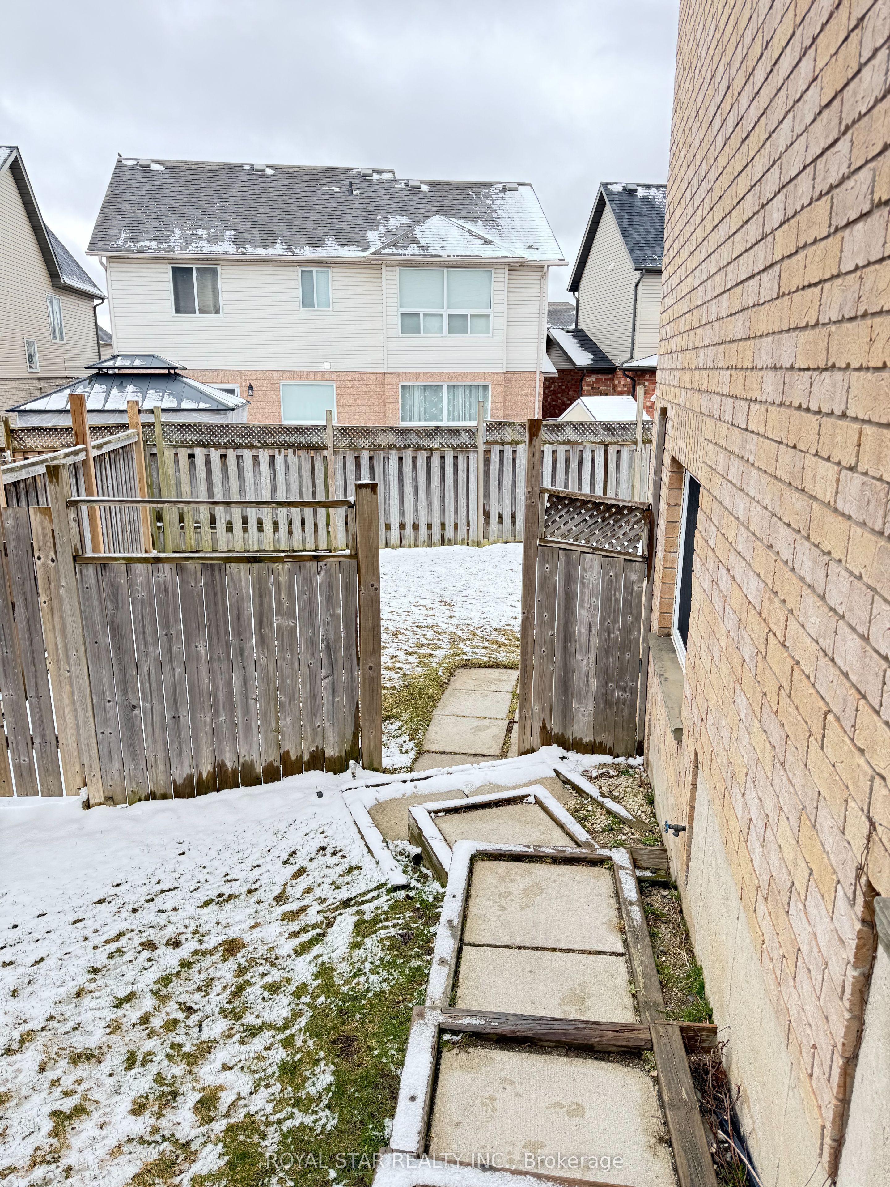 #basement - 14 Mcmaster Road Property Photo