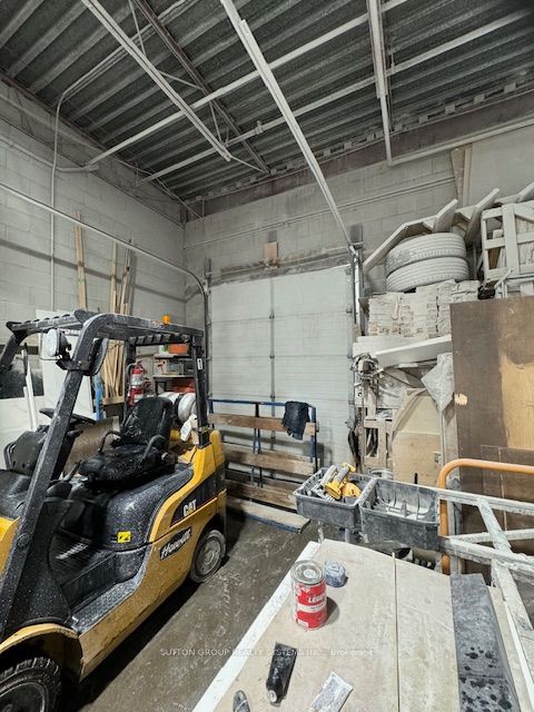 #unit 14 - 100 The East Mall Property Photo 15