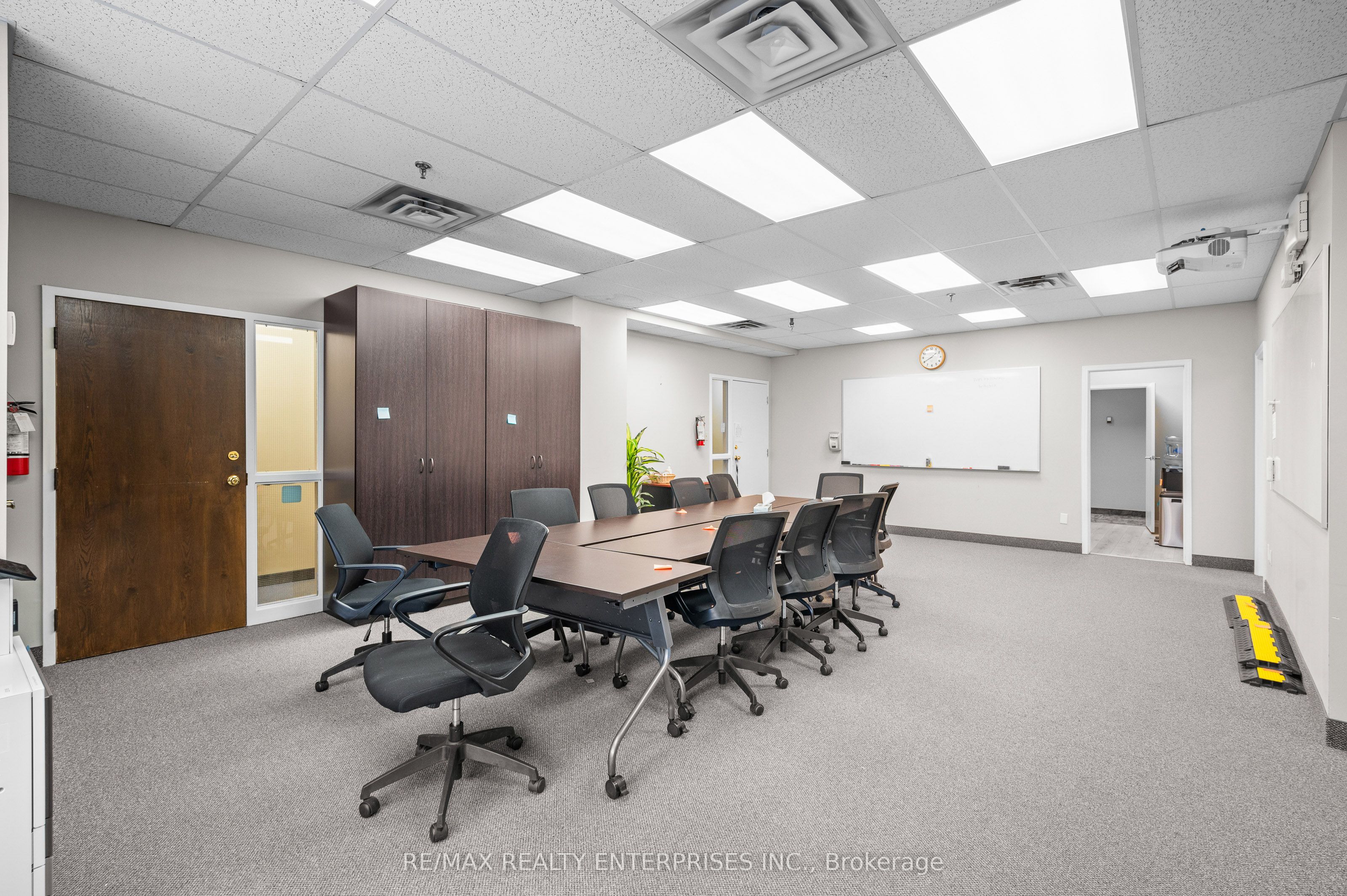 #13/14/17 - 1801 Lakeshore Road Property Photo 8