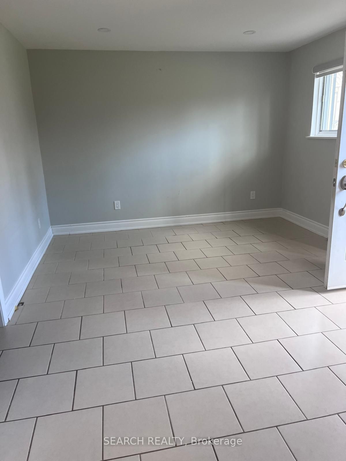 1932 Barsuda Drive Property Photo 3