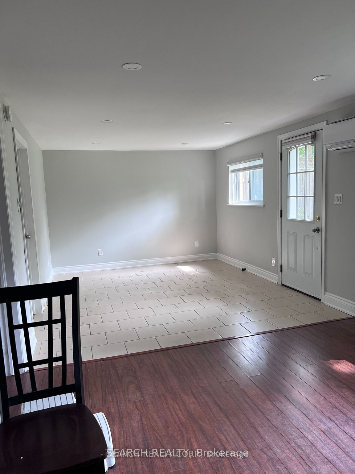 1932 Barsuda Drive Property Photo 4