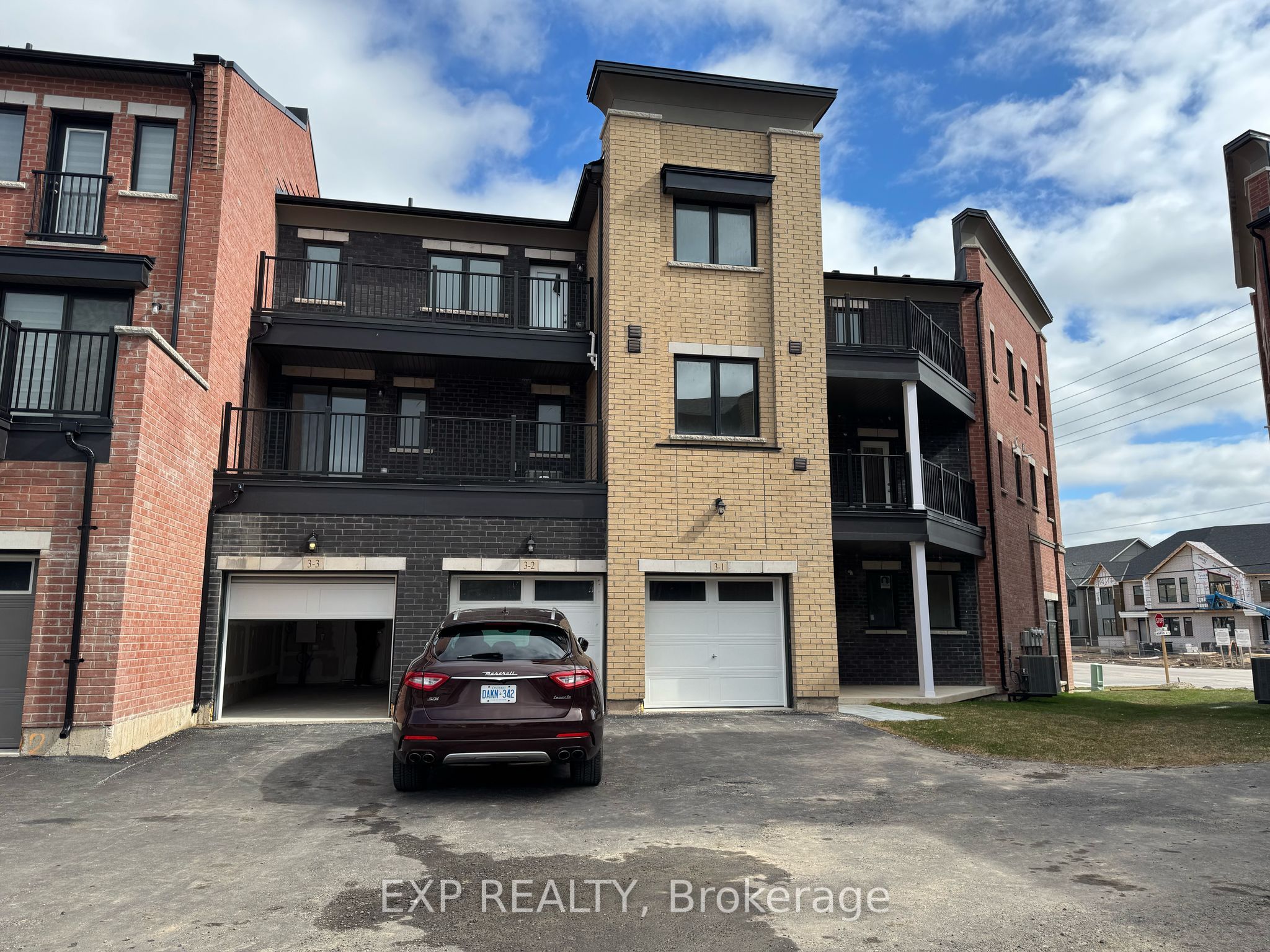 #unit 2 - 3 Marvin Avenue Property Photo
