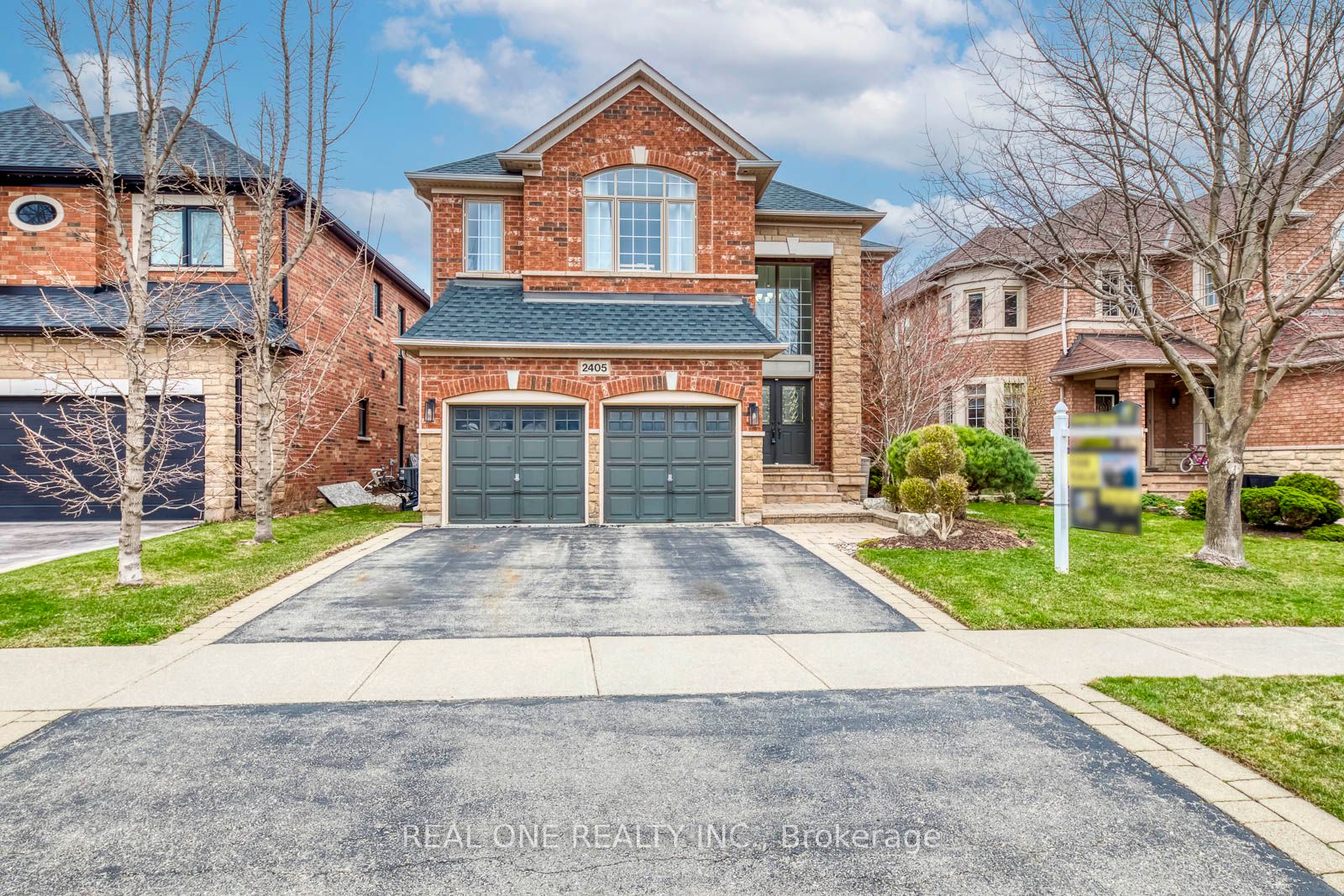 2405 Hertfordshire Way Property Photo