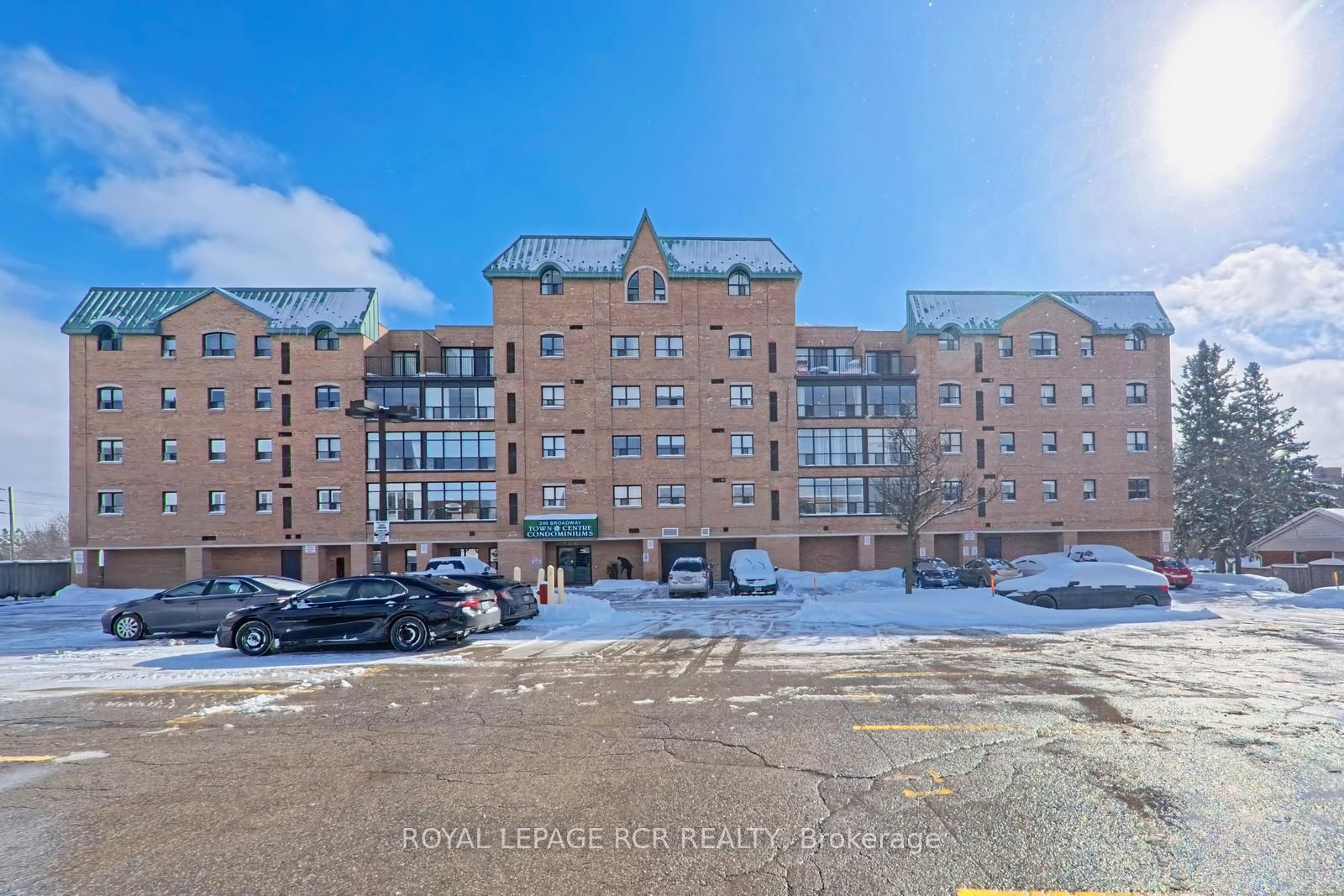 #607 - 200 Broadway Property Photo