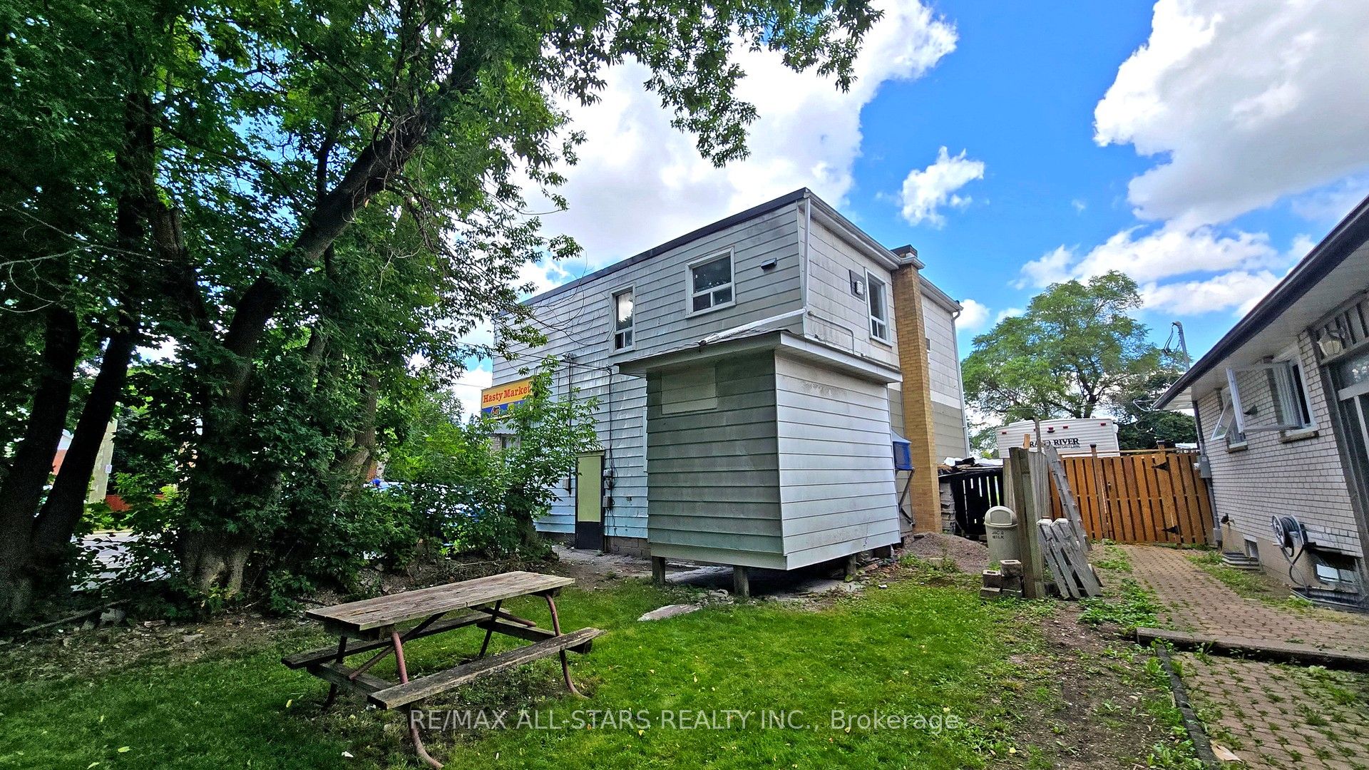 88 Elliott Street Property Photo 23