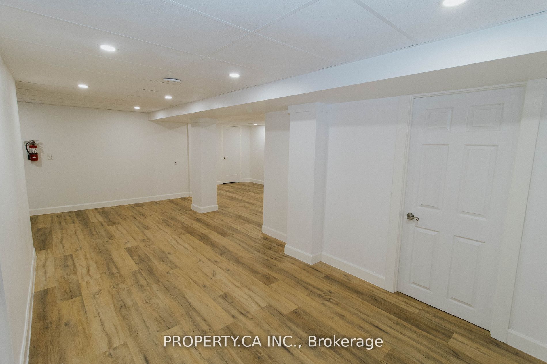 #lower - 154 Kerr Street Property Photo