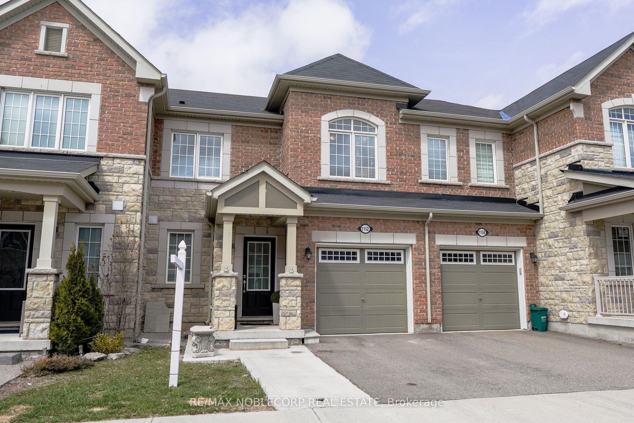 1152 Duignan Crescent Property Photo