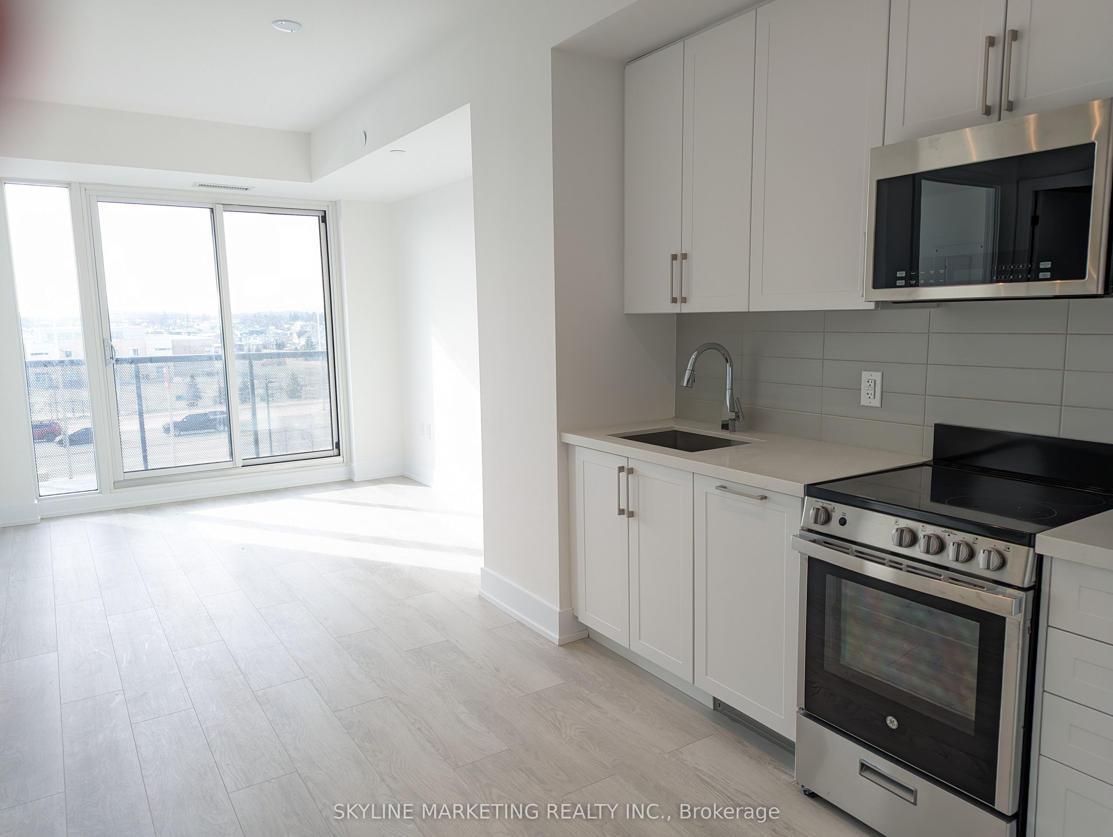#235 - 2450 Old Bronte Road Property Photo