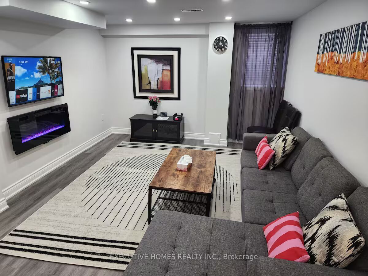 977 Asleton Boulevard Property Photo
