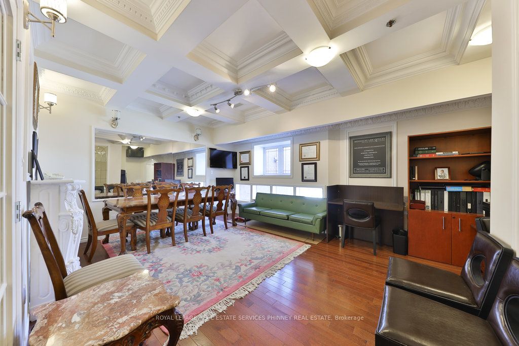 #26 - 2861 Sherwood Heights Drive Property Photo 26
