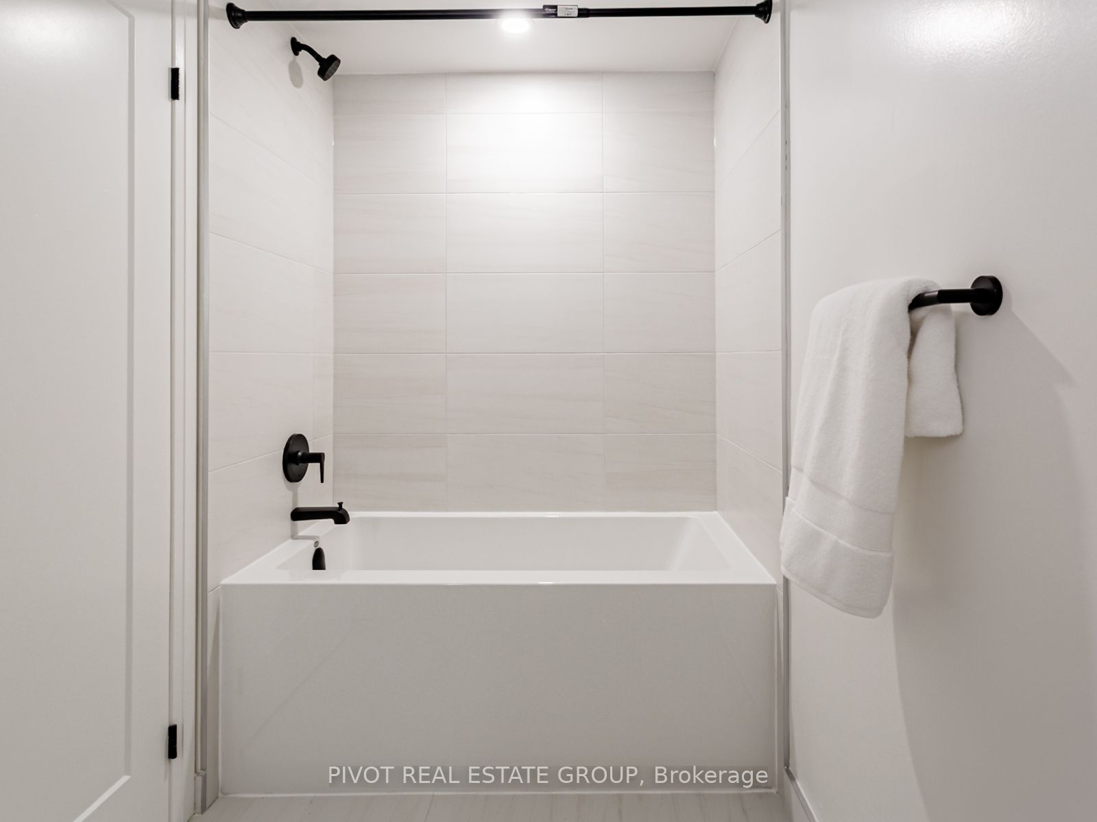 4023 The Exchange N/a 1003 Property Photo 5
