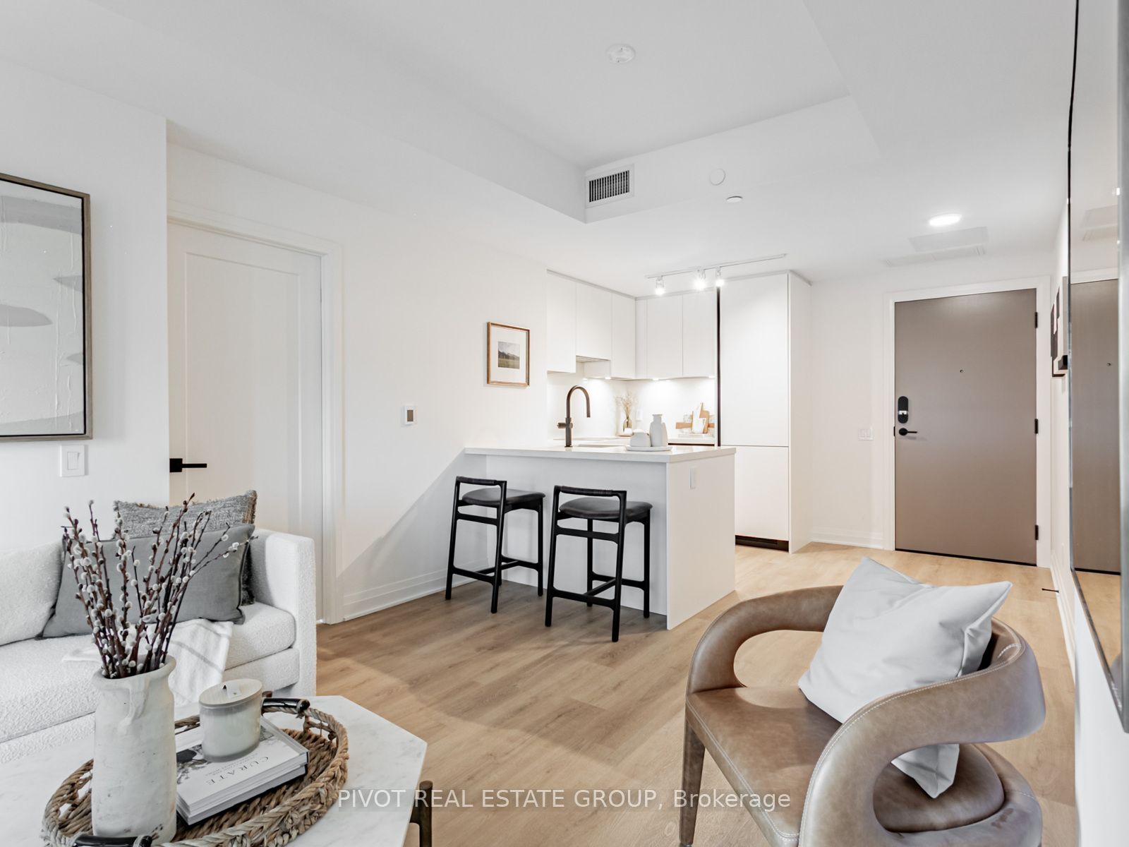 4023 The Exchange N/a 1003 Property Photo 9
