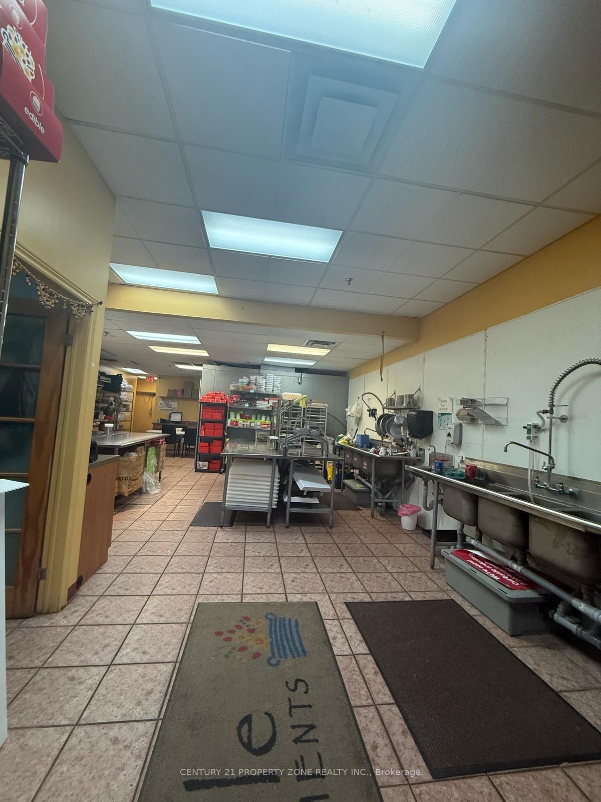 #4 - 1500 Upper Middle Road Property Photo 14