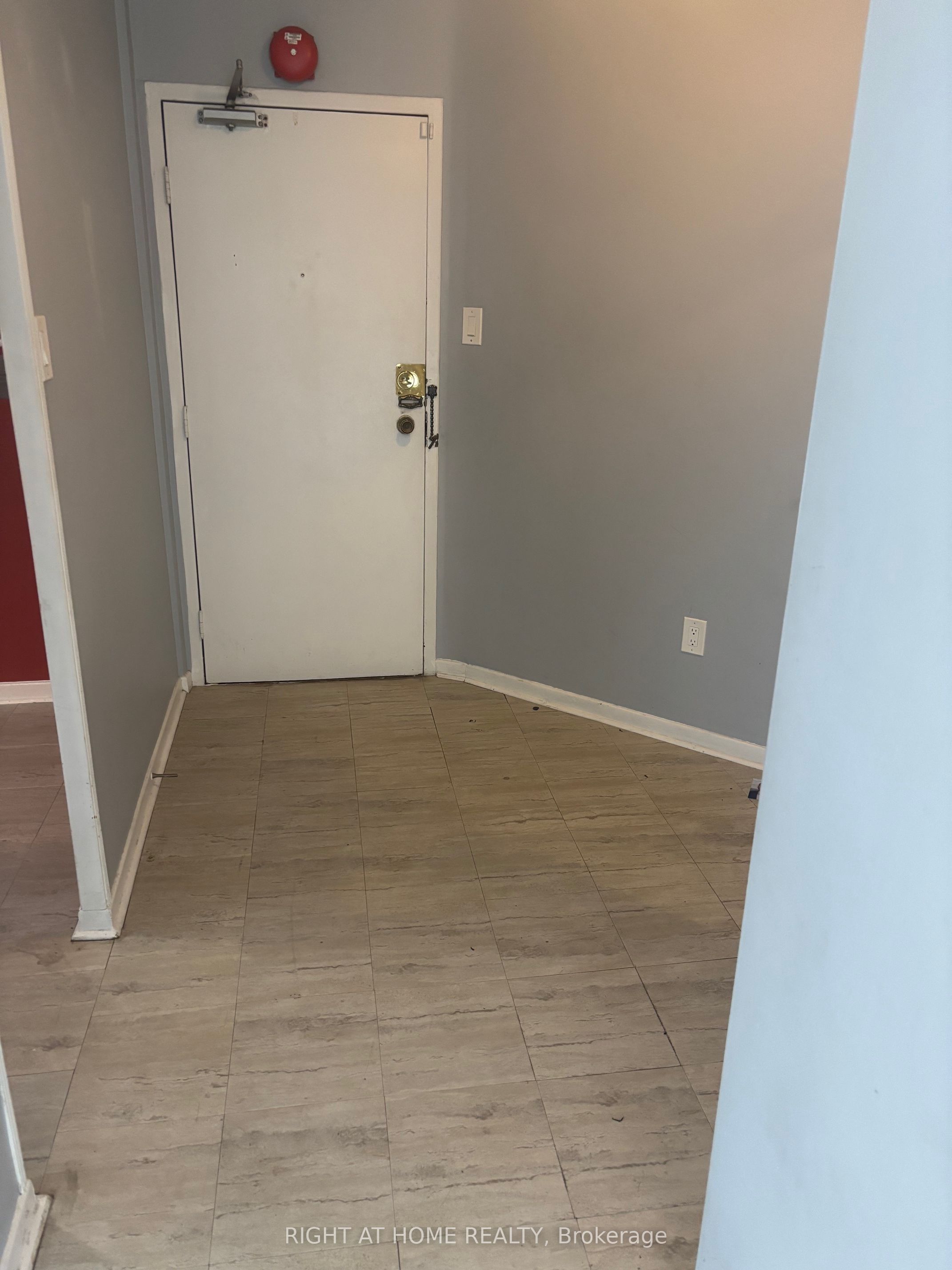 2323 Confederation Parkway N Ph4 Property Photo 6