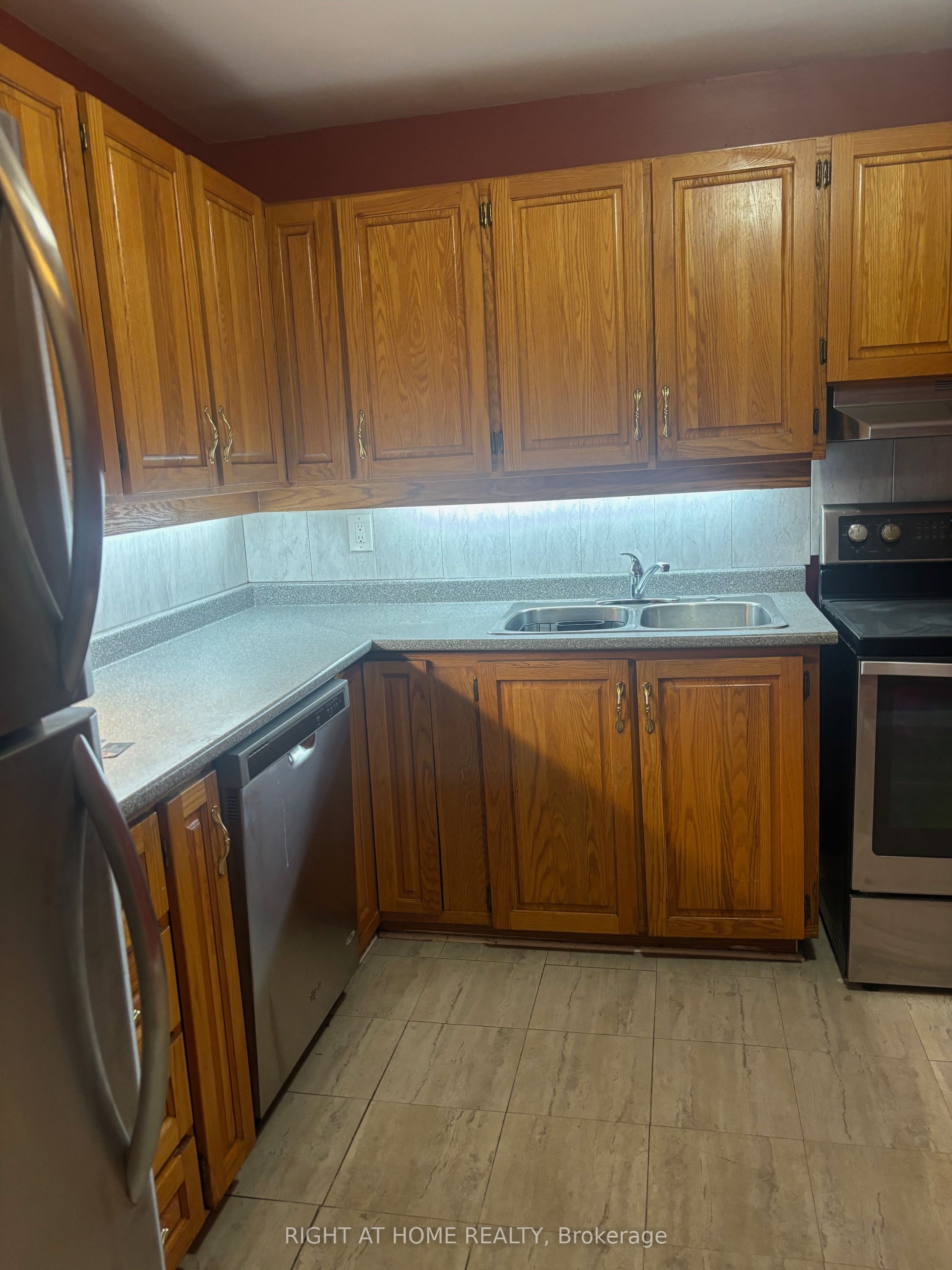 2323 Confederation Parkway N Ph4 Property Photo 8