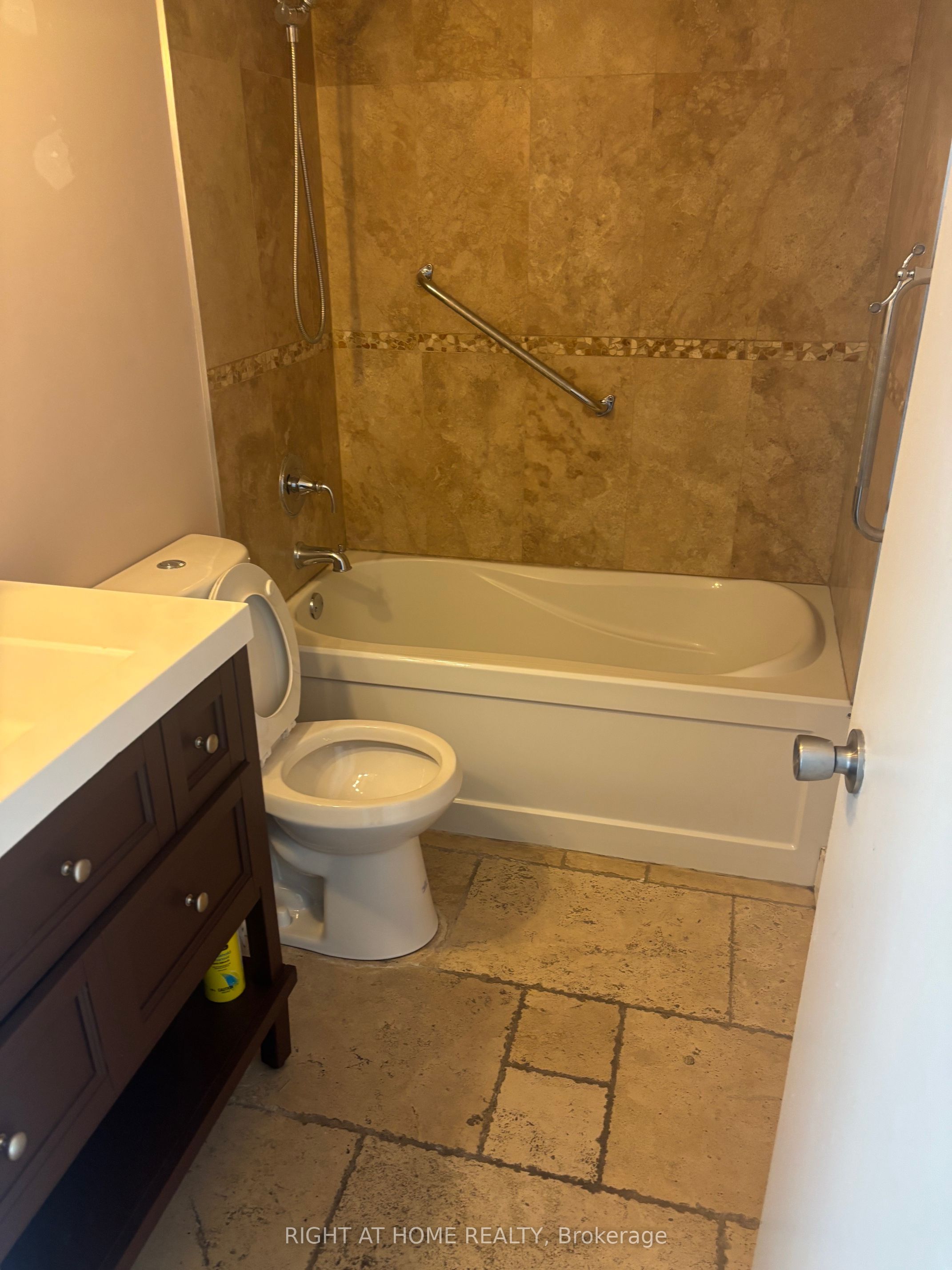 2323 Confederation Parkway N Ph4 Property Photo 11