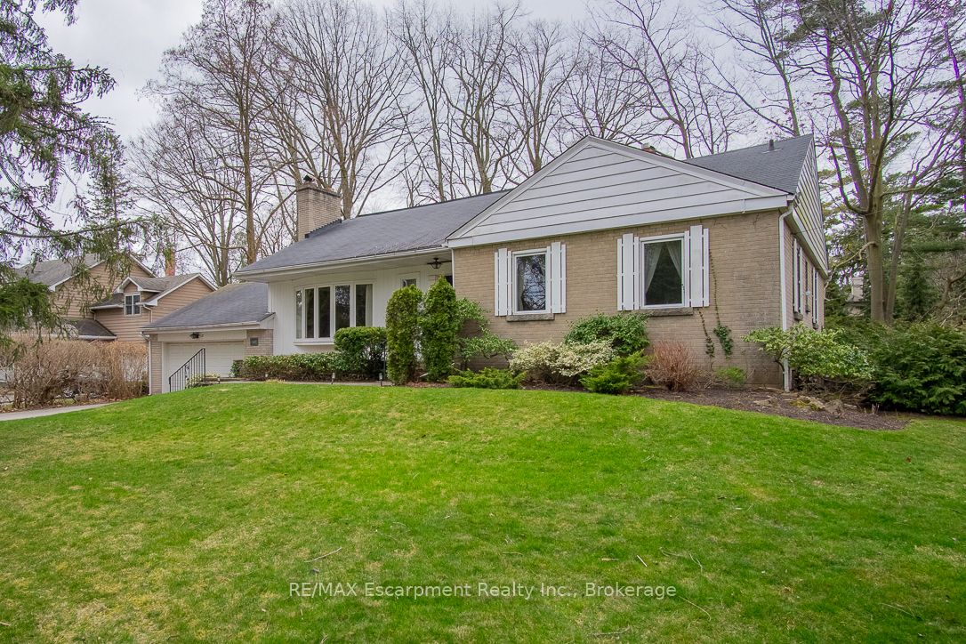 1013 Oo Old Oakville Real Estate Listings Main Image