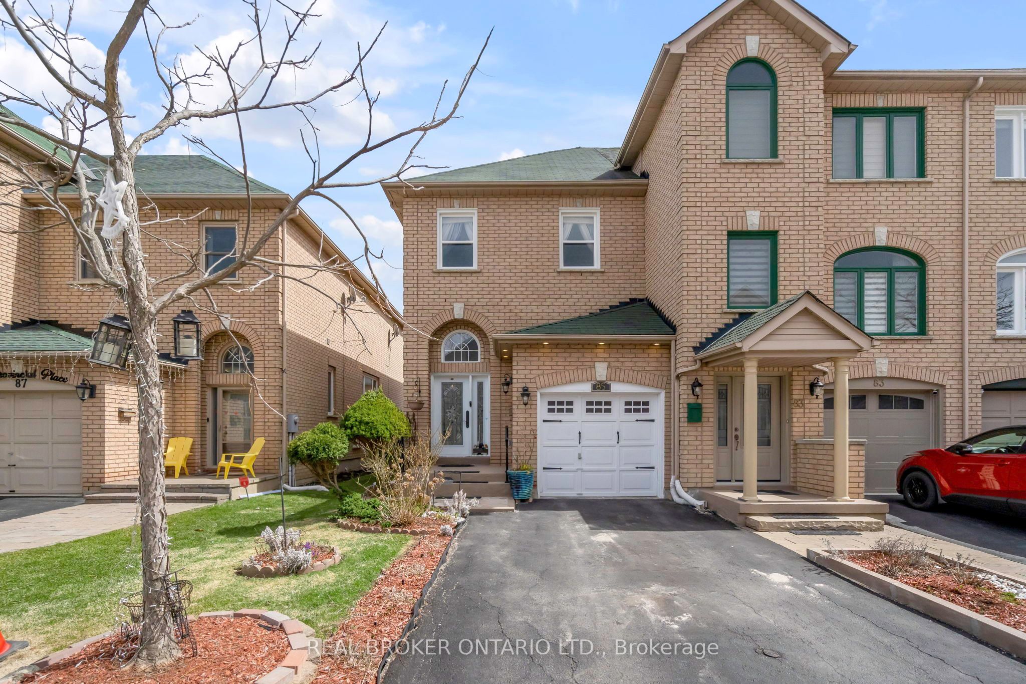 85 Provincial Pl Property Photo