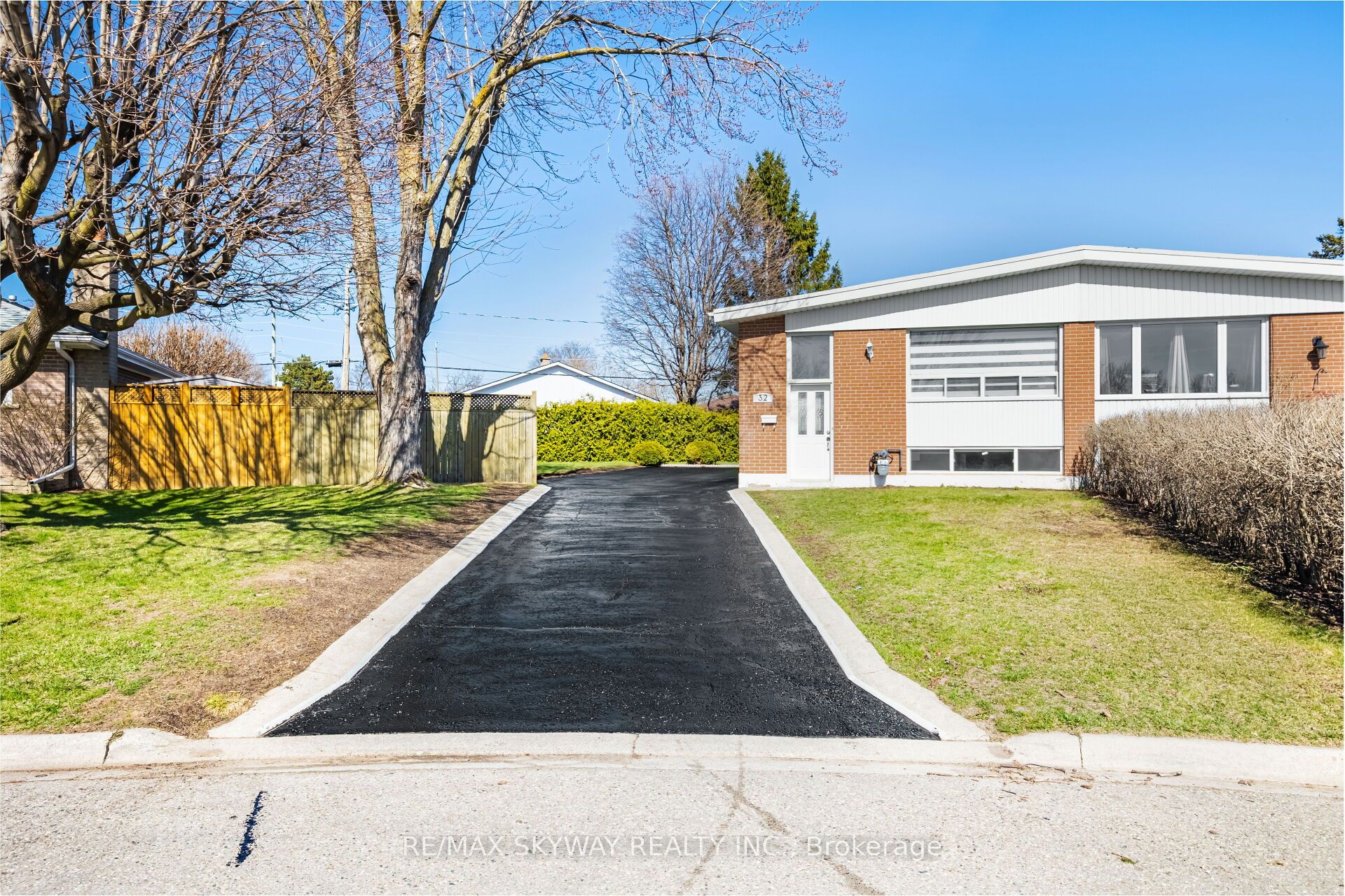 32 Langwith Court Property Photo