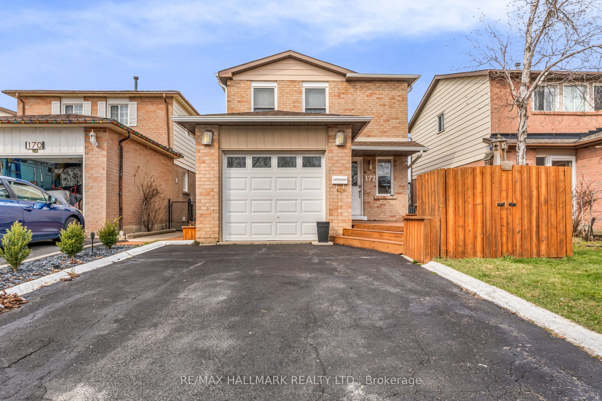 172 Martindale Crescent Property Photo