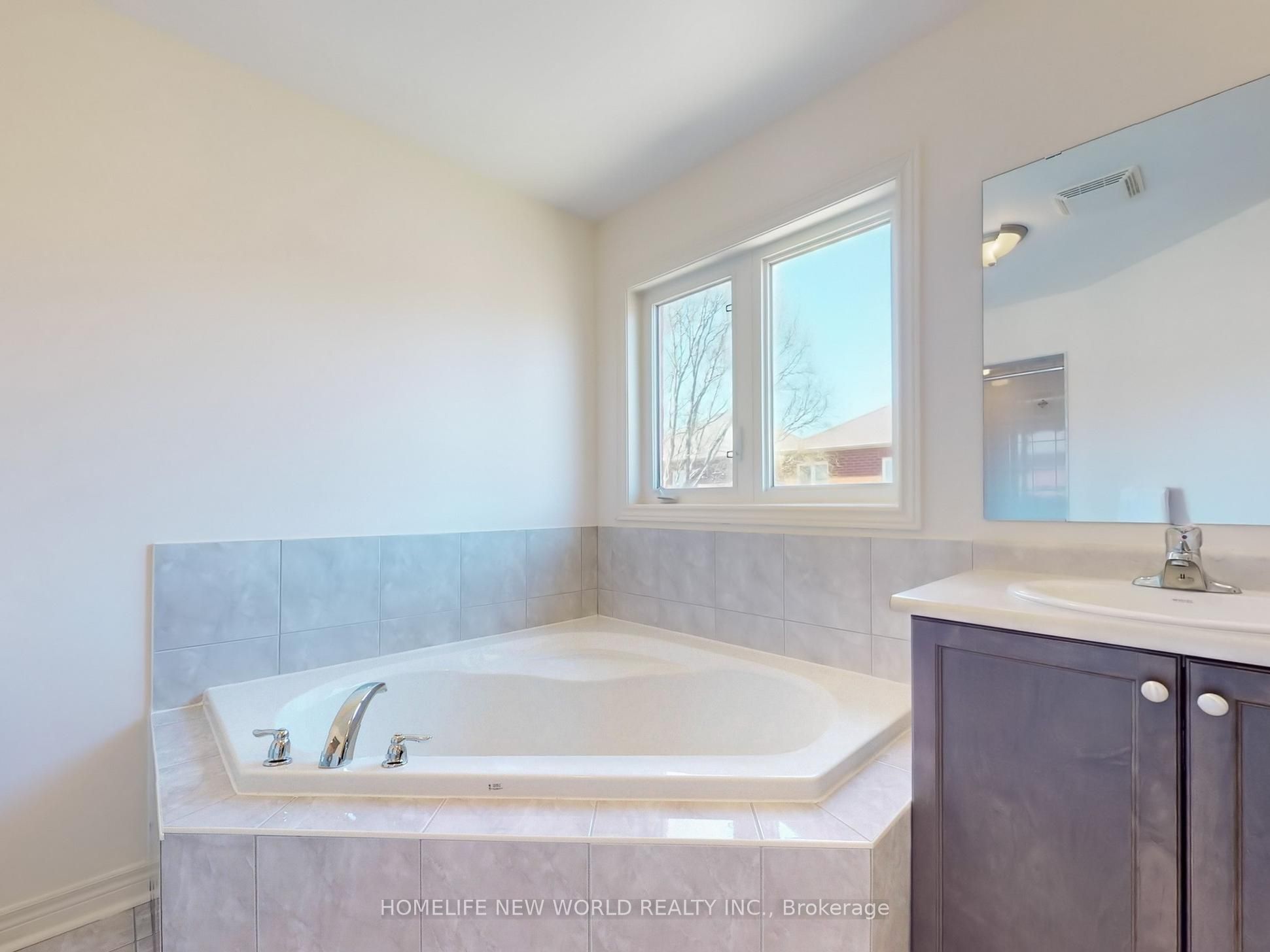 18 Freesia Road Property Photo 21