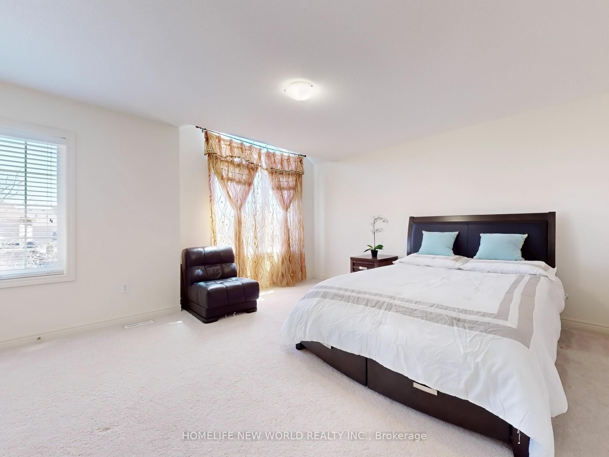 18 Freesia Road Property Photo 22