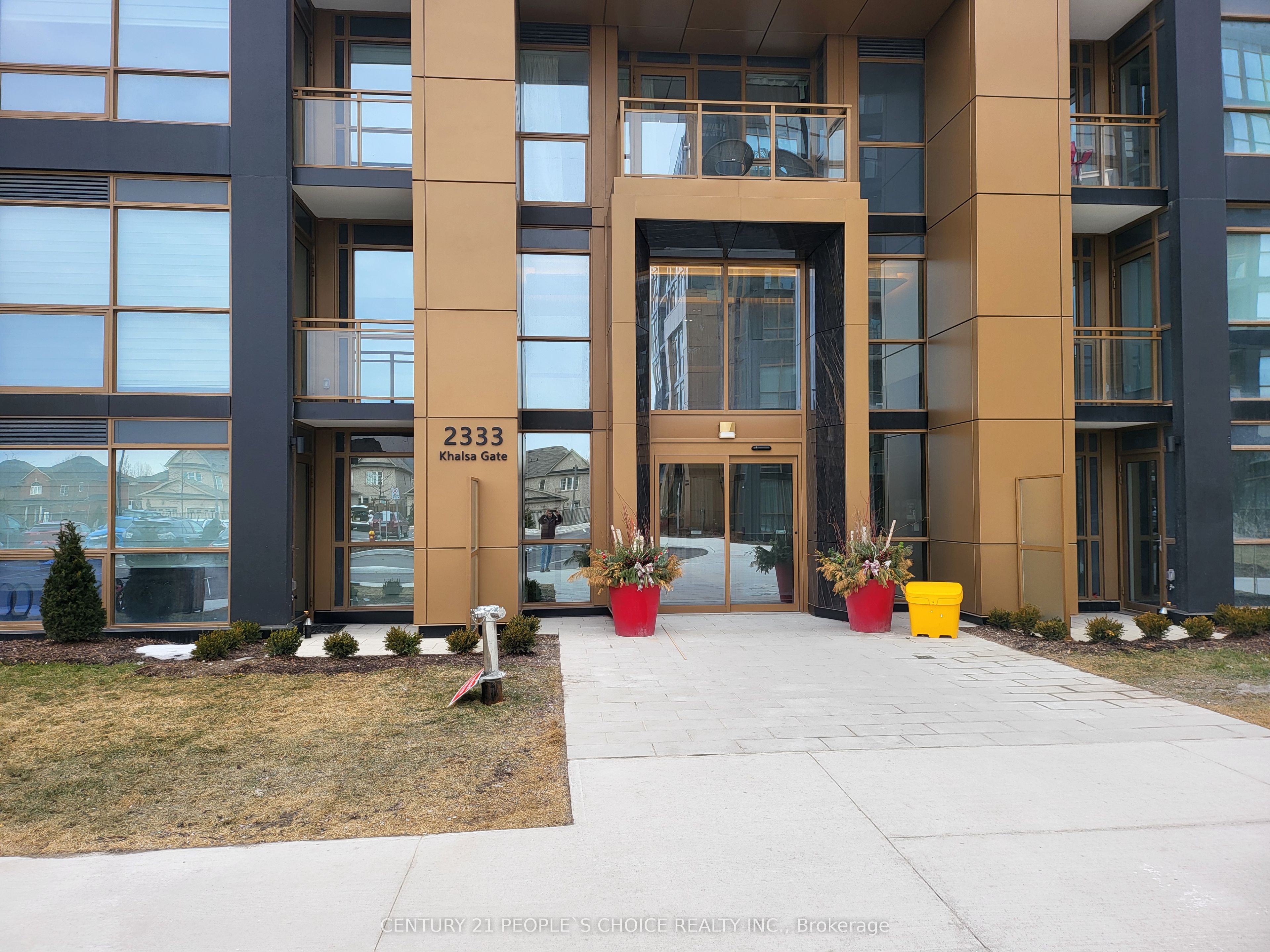 1019 Wm Westmount Real Estate Listings Main Image