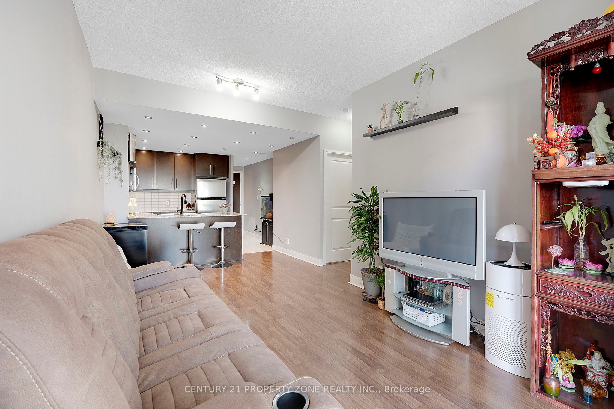 50 Absolute Avenue 1003 Property Photo 15