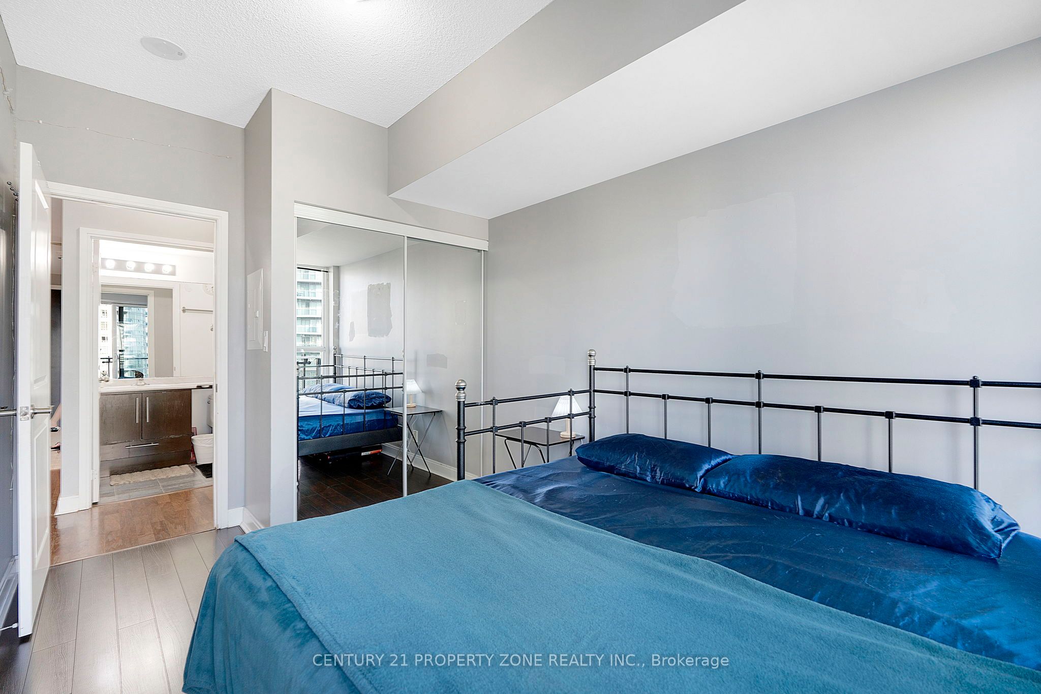 50 Absolute Avenue 1003 Property Photo 23