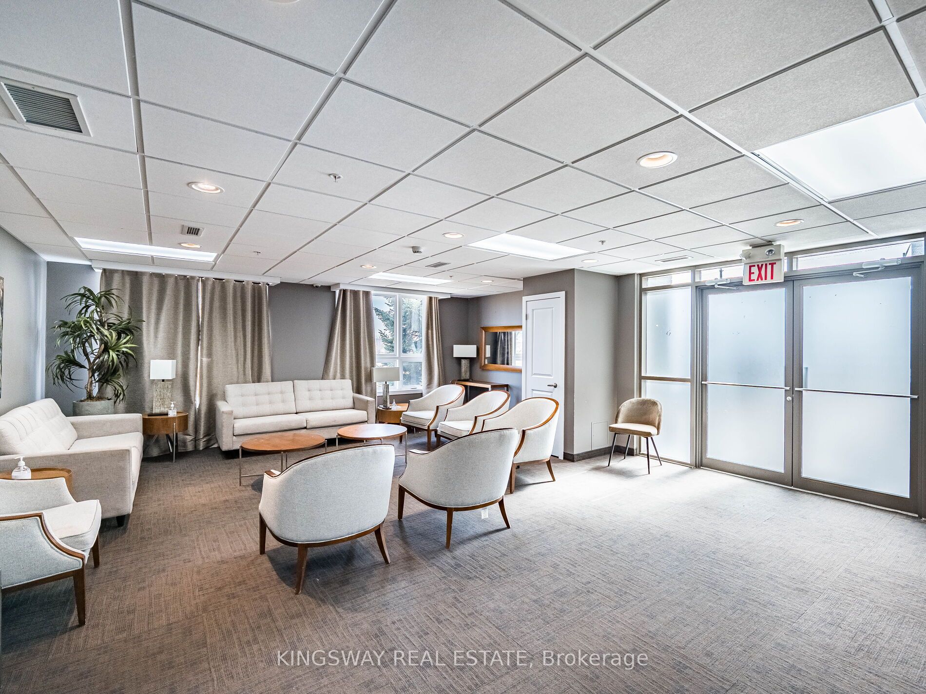 5010 Corporate Dr Property Photo 39