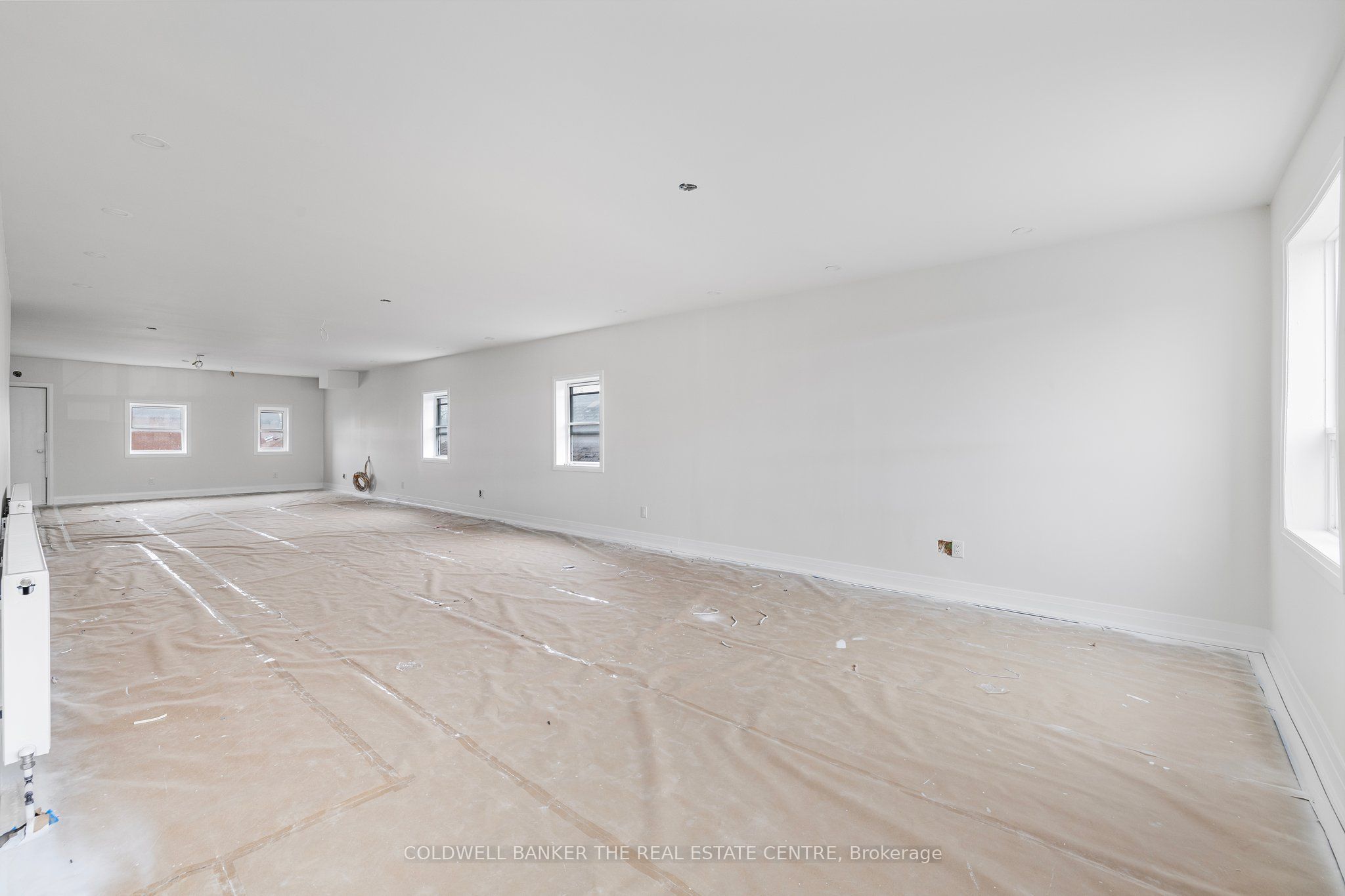 #2nd Fl - 2242 Eglinton Avenue Property Photo 8