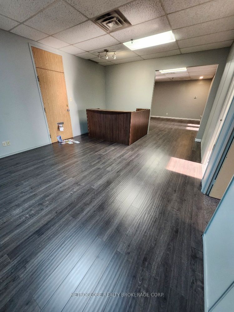 #211&212 - 1030 Kamato Road Property Photo 2