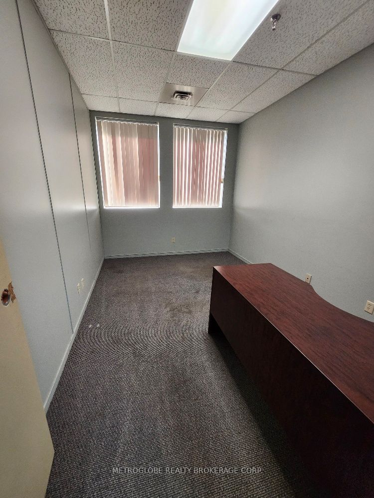 #211&212 - 1030 Kamato Road Property Photo 3