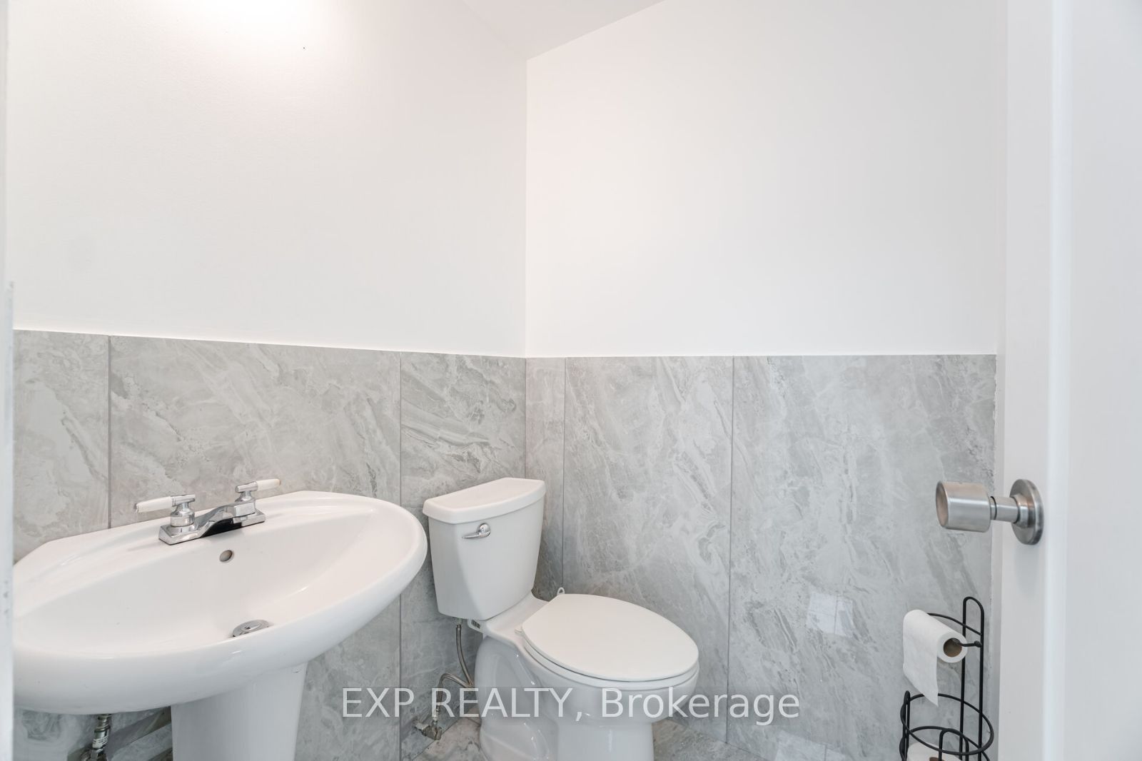 1303 Matheson Boulevard Property Photo 17