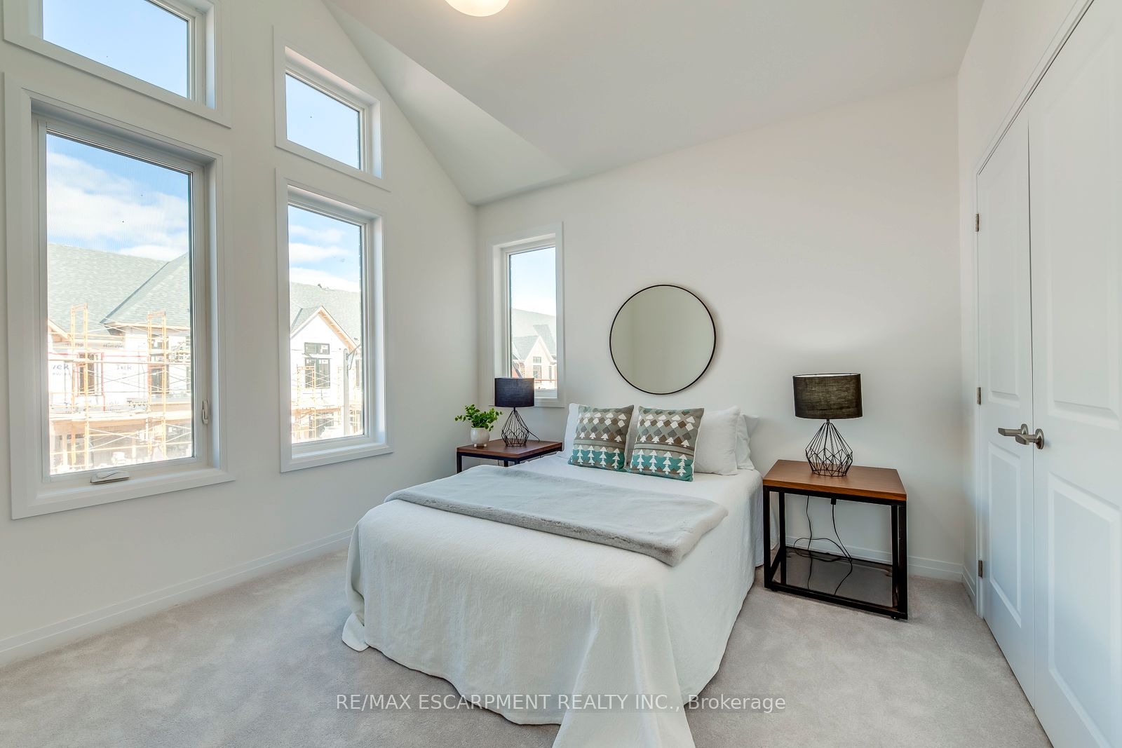 3262 Crystal Dr Property Photo 24