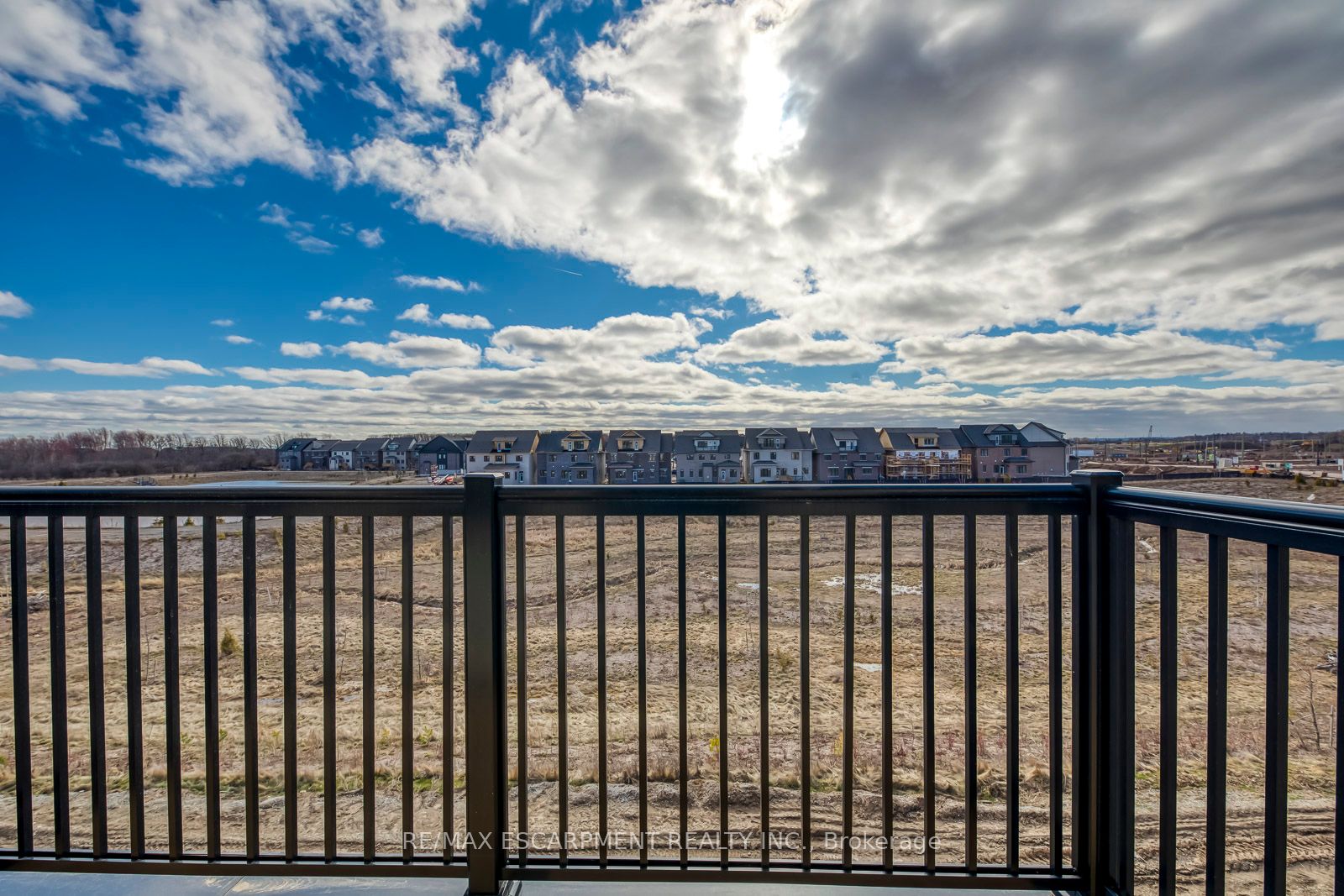 3262 Crystal Dr Property Photo 36