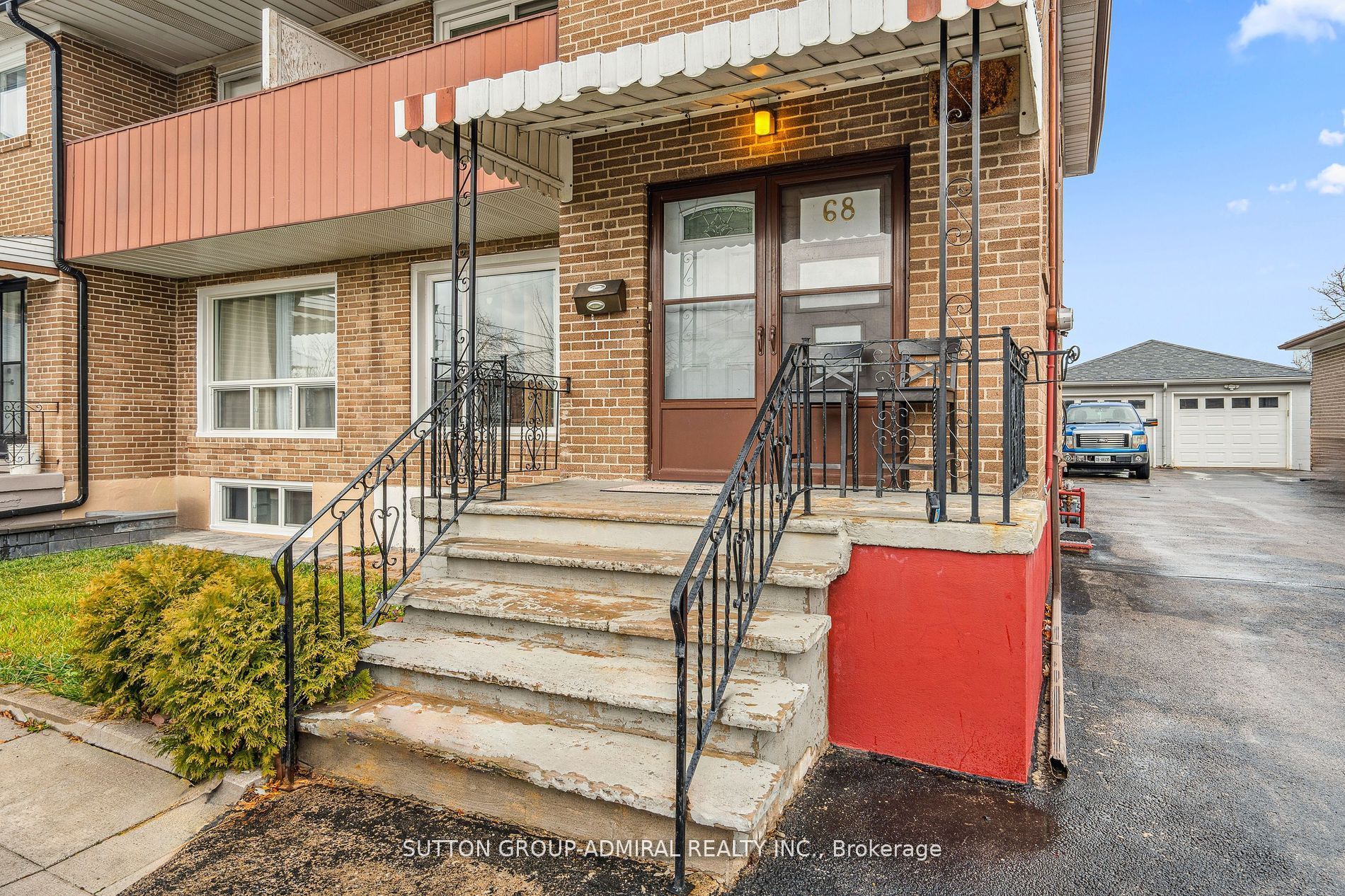68 Wheatsheaf Crescent Property Photo 4