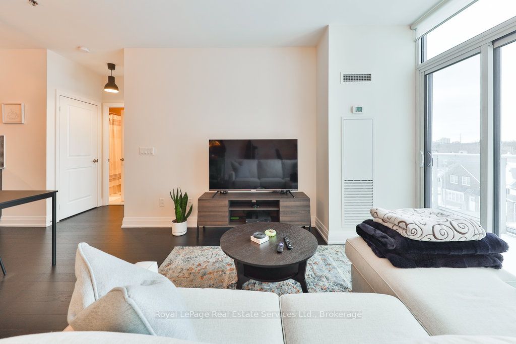 65 Speers Rd Property Photo 8