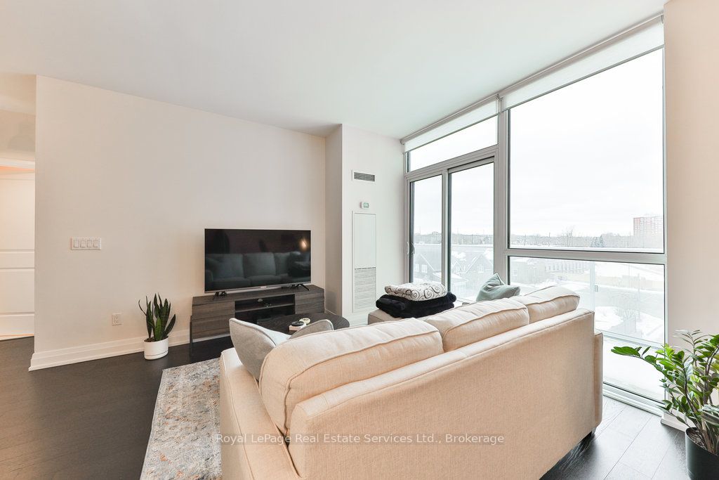 65 Speers Rd Property Photo 9